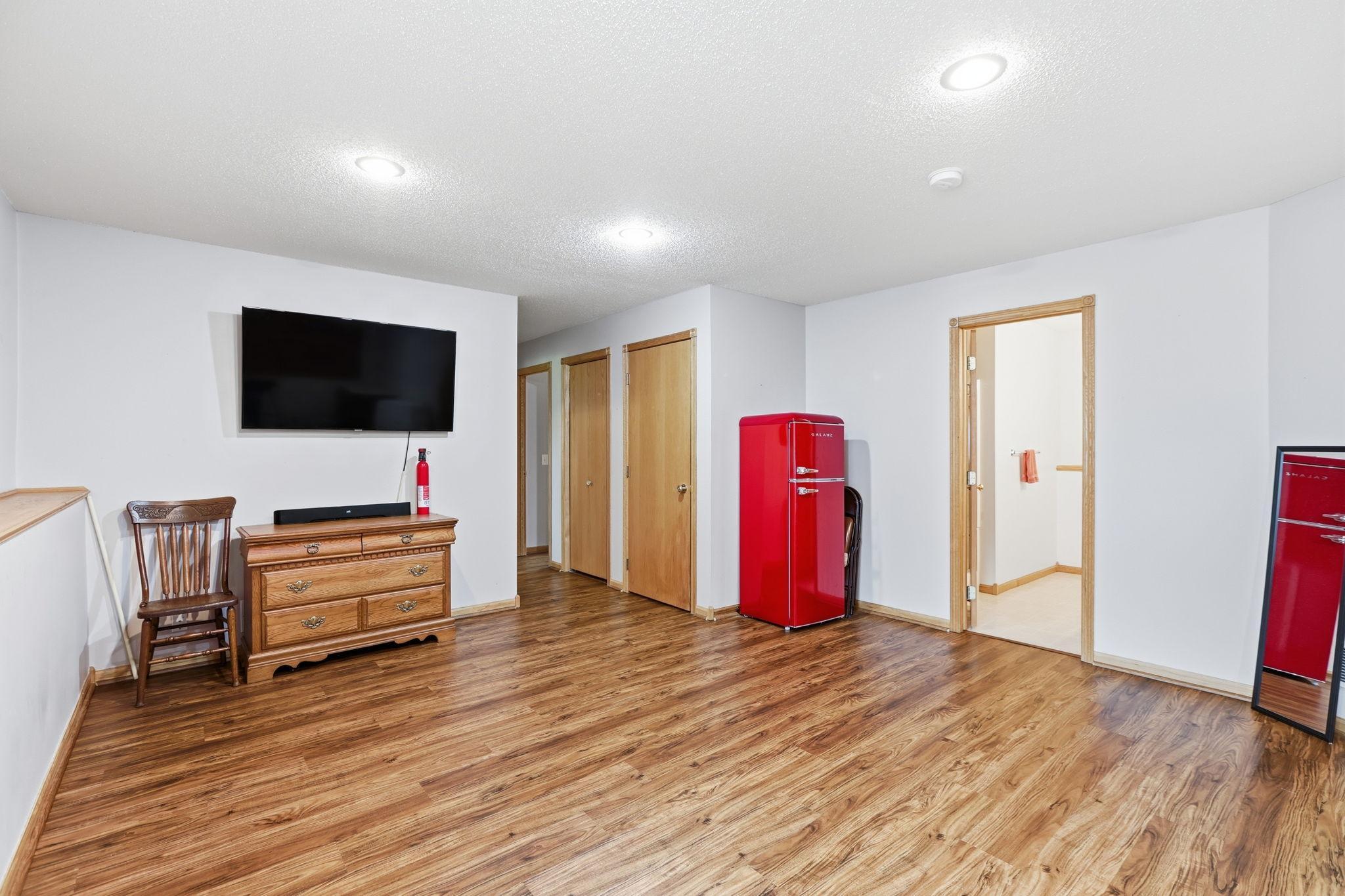 500 Maple Knoll Way Nw Property Photo 5
