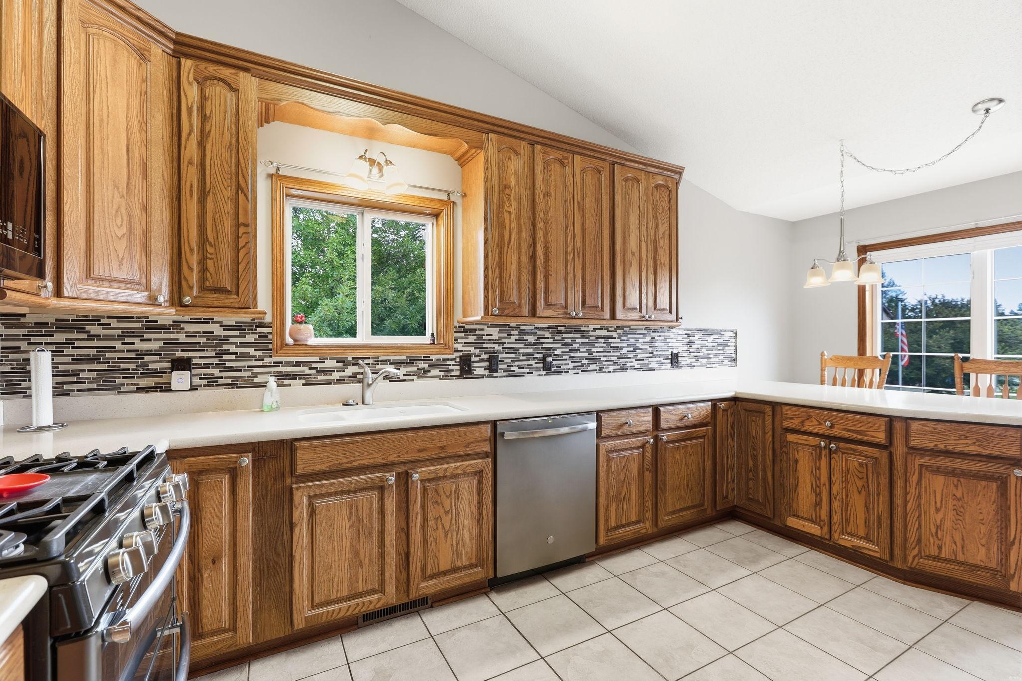 500 Maple Knoll Way Nw Property Photo 11