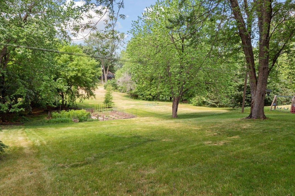 1642 Edgewood Avenue S Property Photo 26