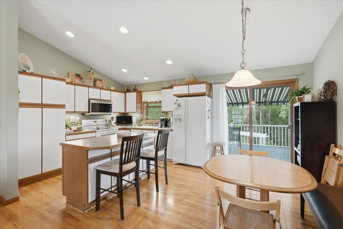 844 Plum Tree Lane Property Photo 7