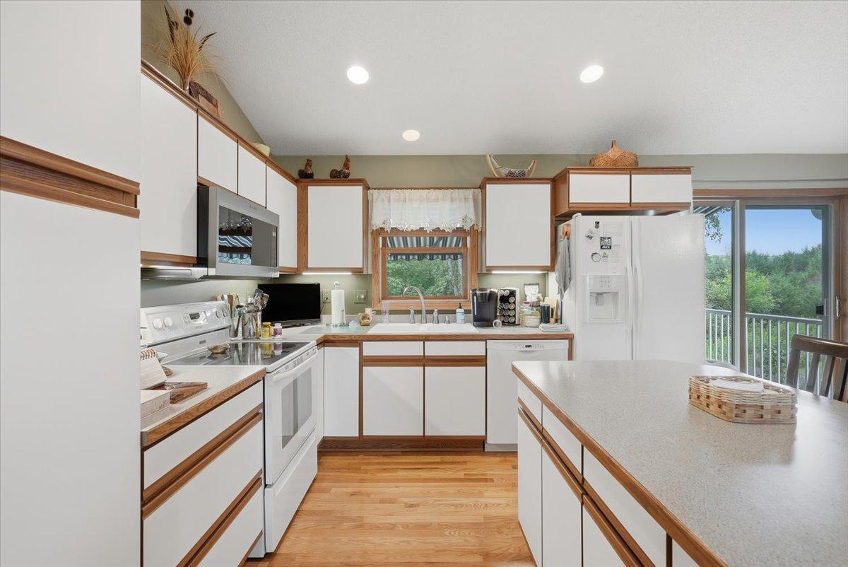 844 Plum Tree Lane Property Photo 10