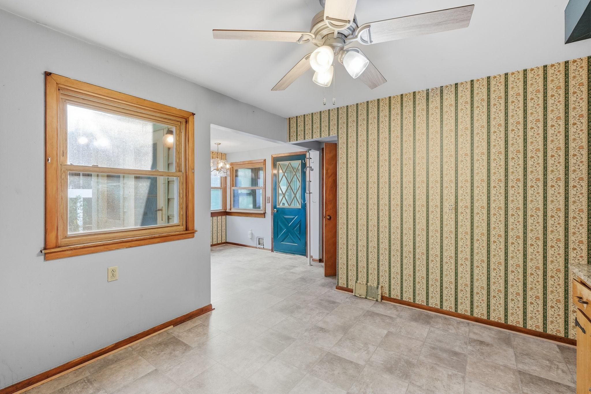 212 3rd Street E Property Photo 15