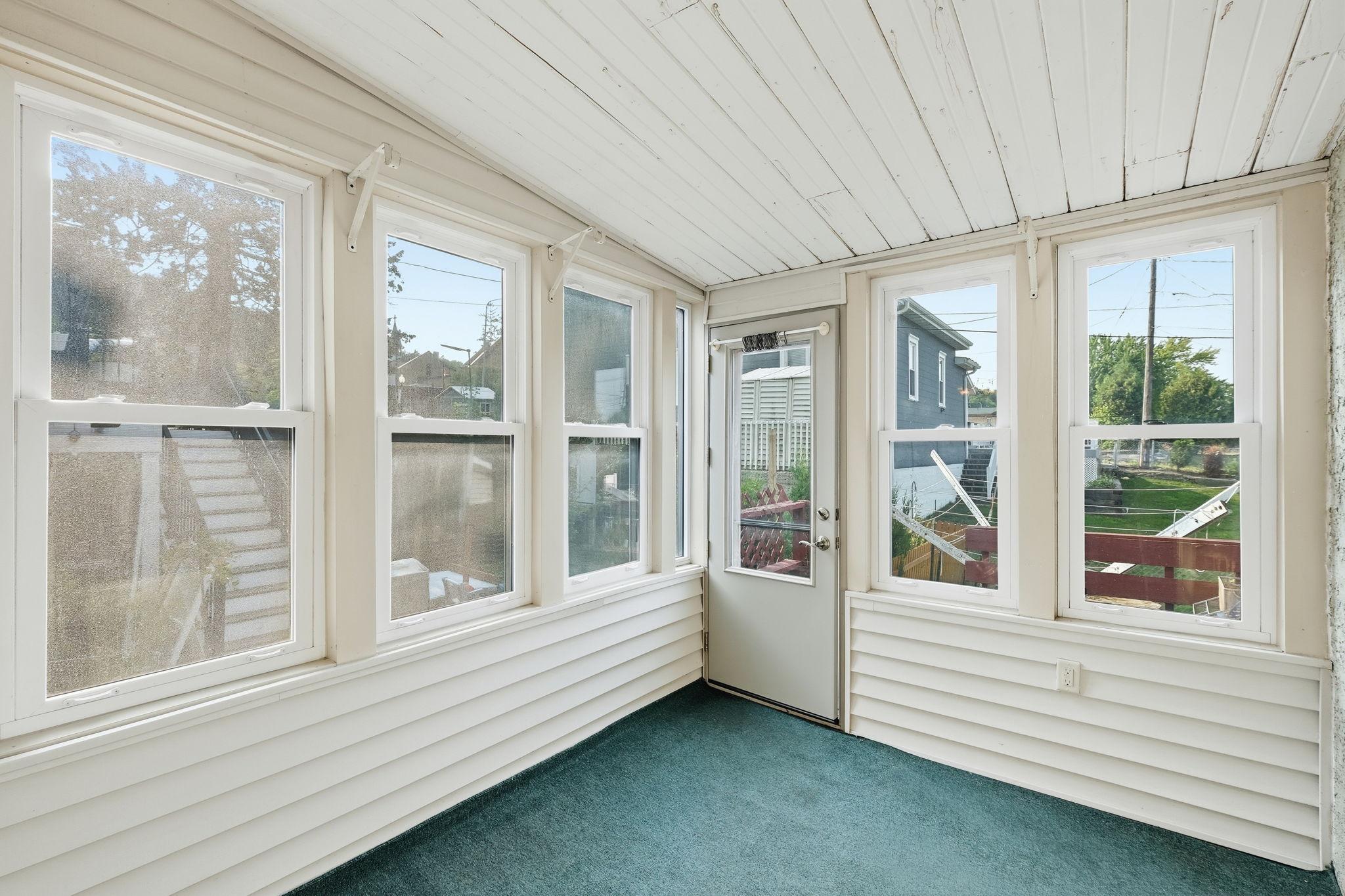 212 3rd Street E Property Photo 17