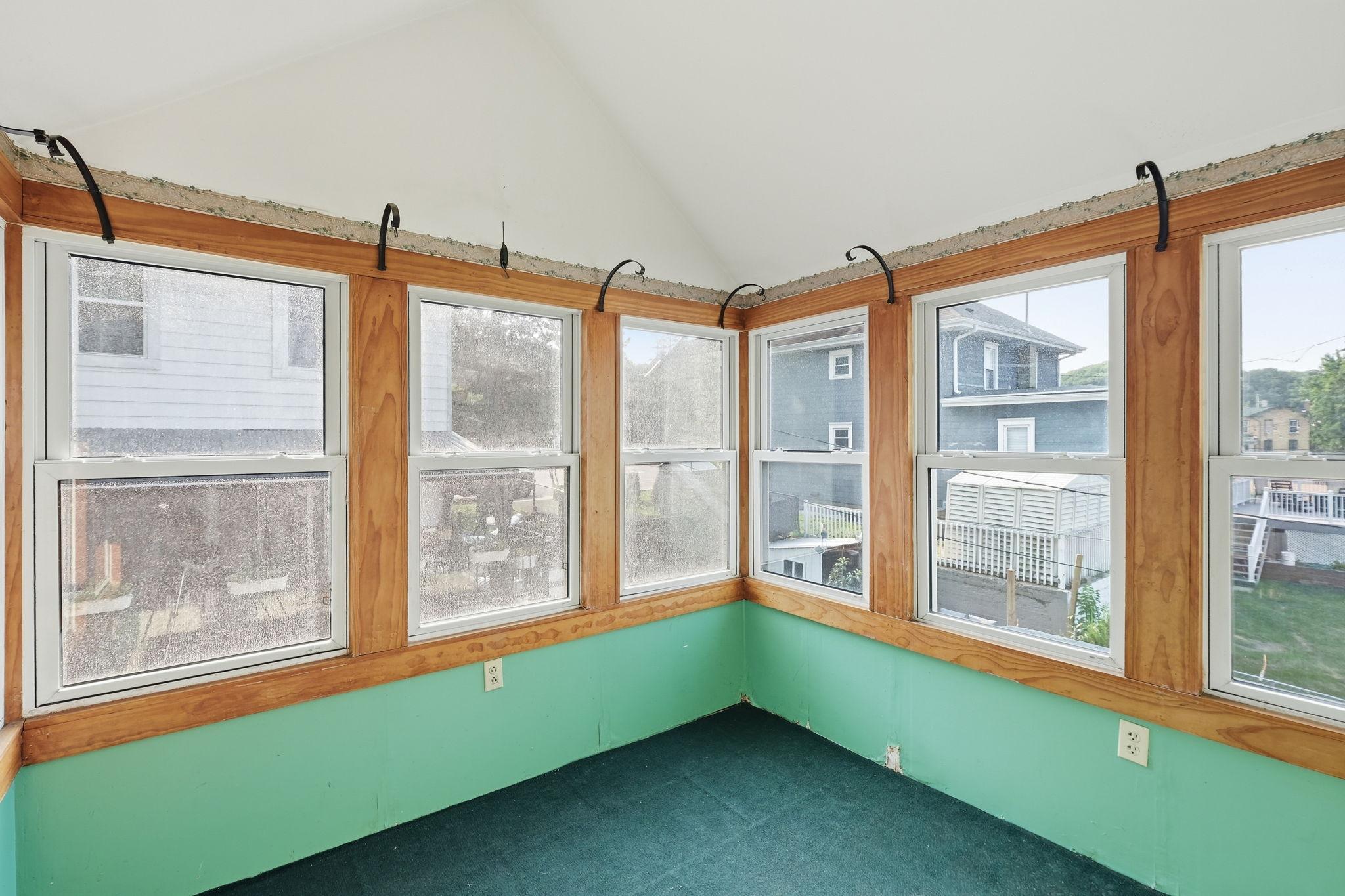 212 3rd Street E Property Photo 22