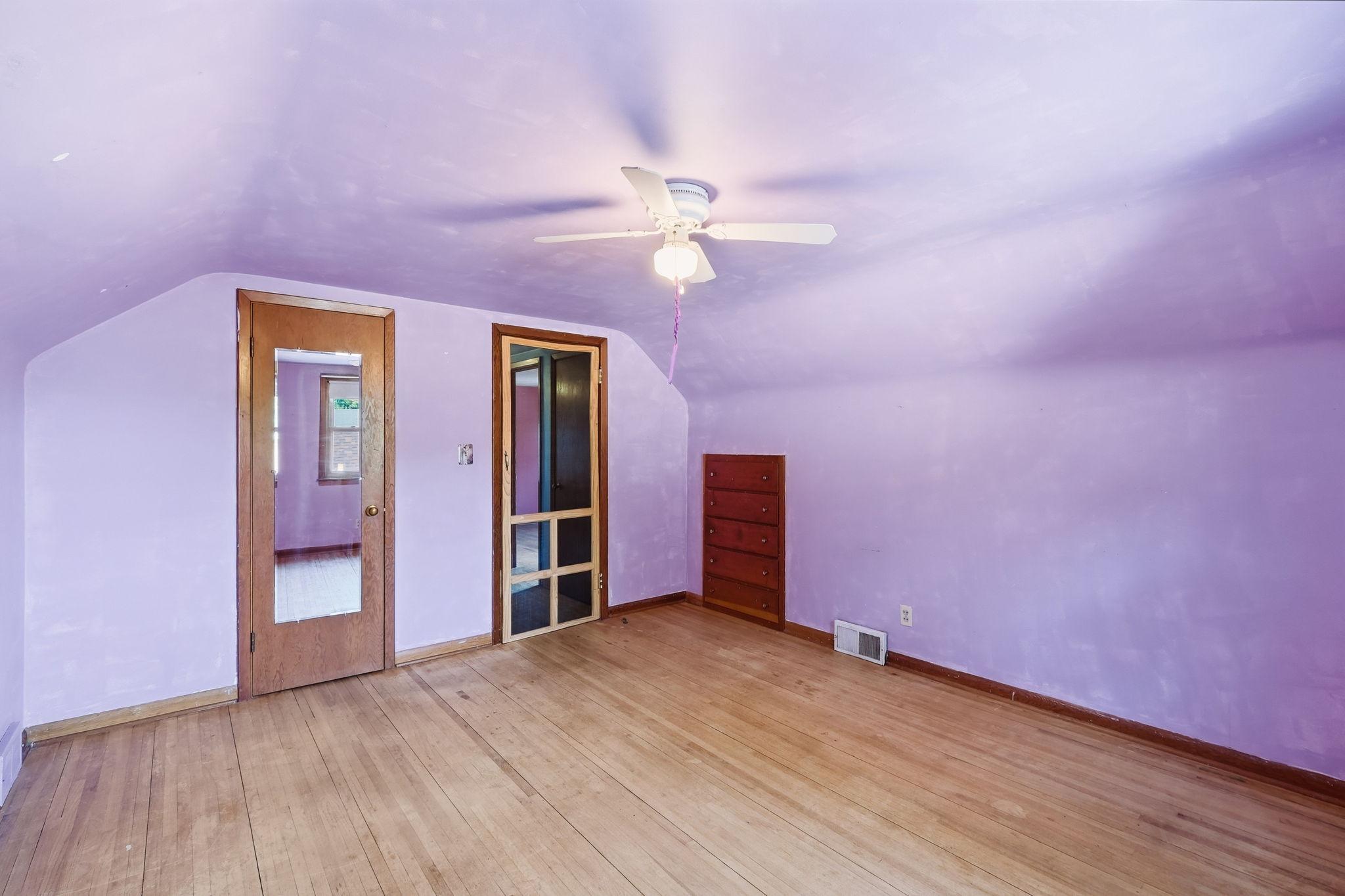 212 3rd Street E Property Photo 24