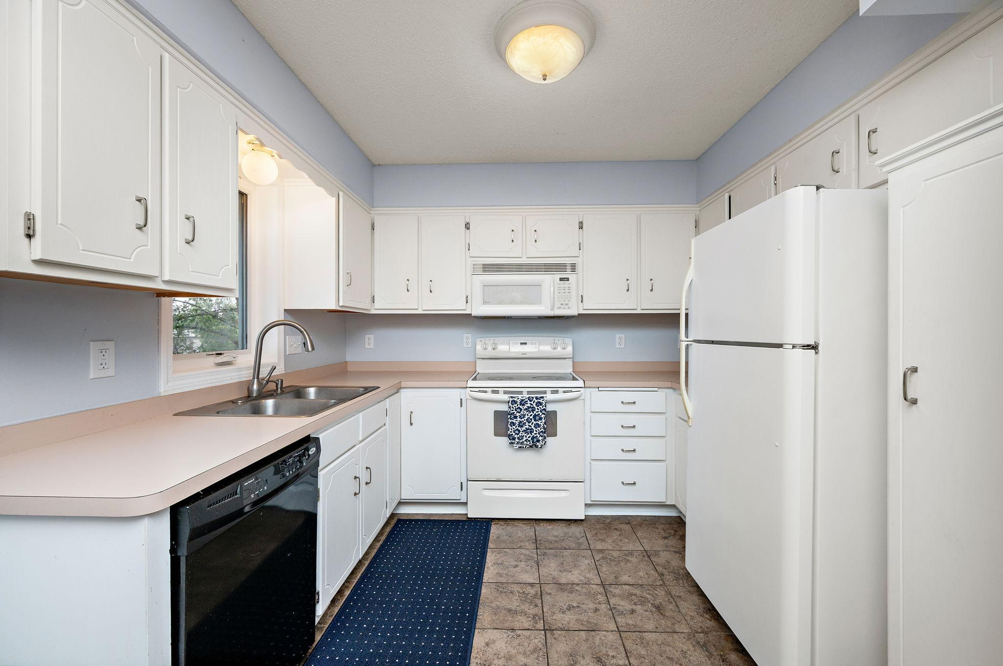 5485 Bunker Lake Boulevard Nw Property Photo 8