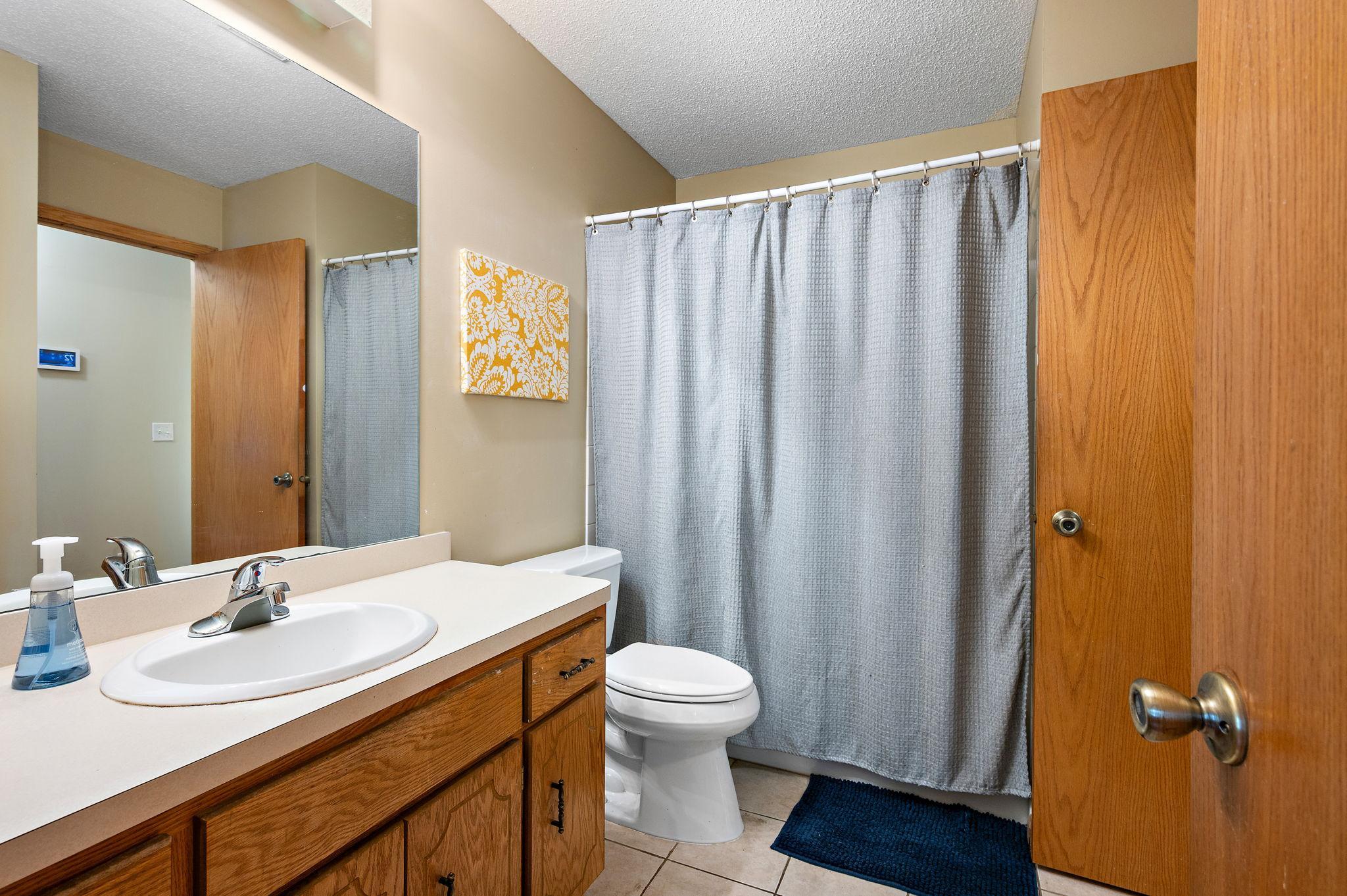 5485 Bunker Lake Boulevard Nw Property Photo 12