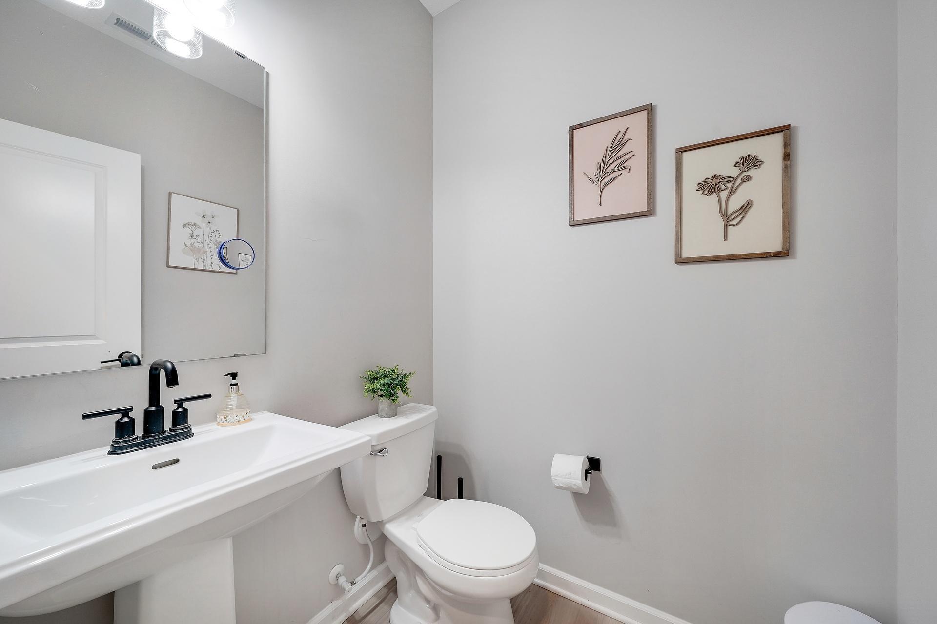 12813 Weber Lane Property Photo 7