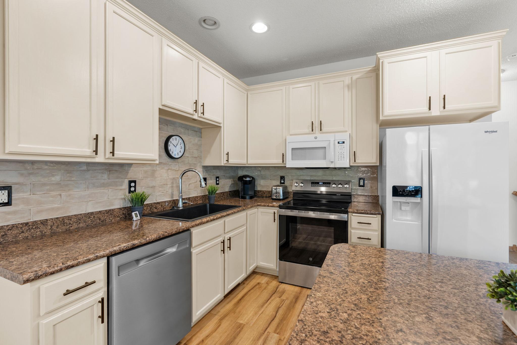 7600 Southridge Court Property Photo 12
