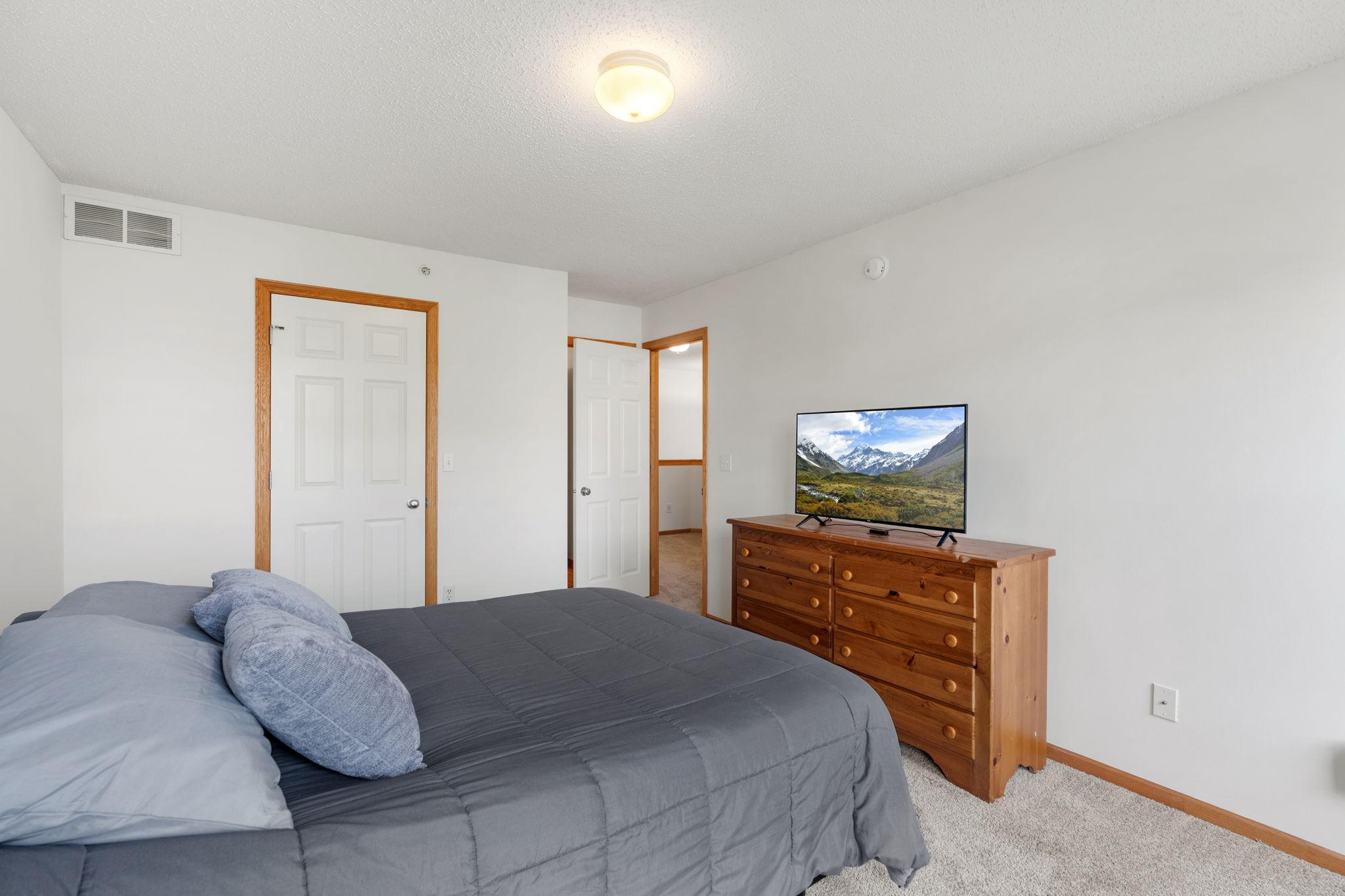 7600 Southridge Court Property Photo 24