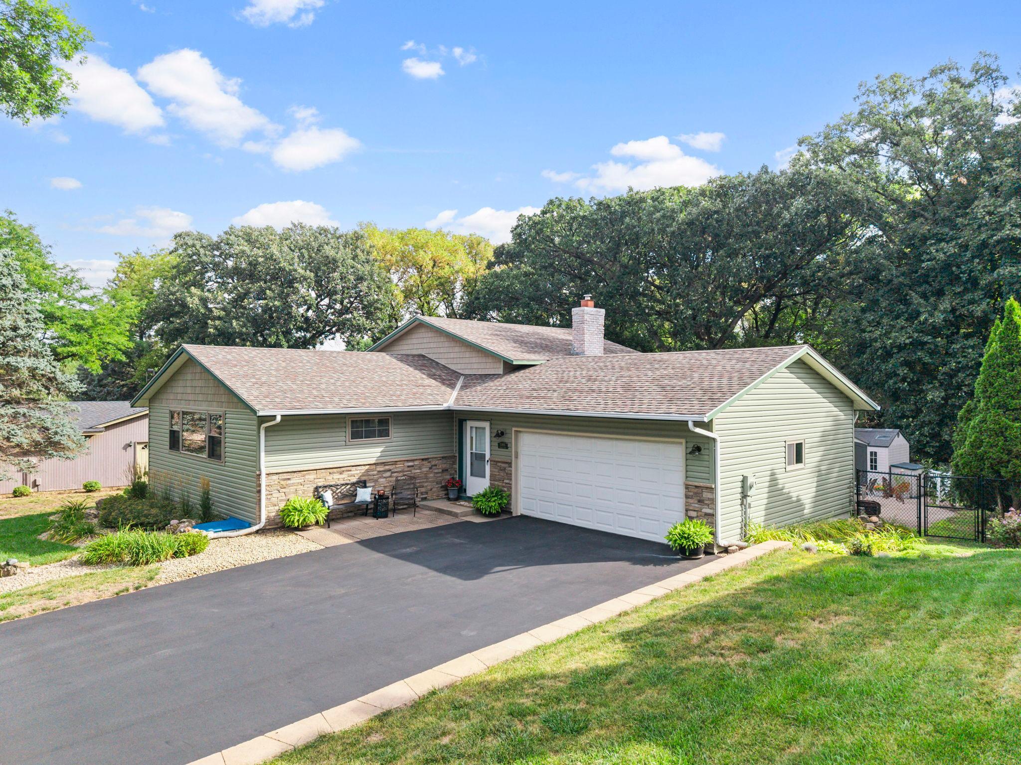 13405 Walnut Drive Property Photo 1