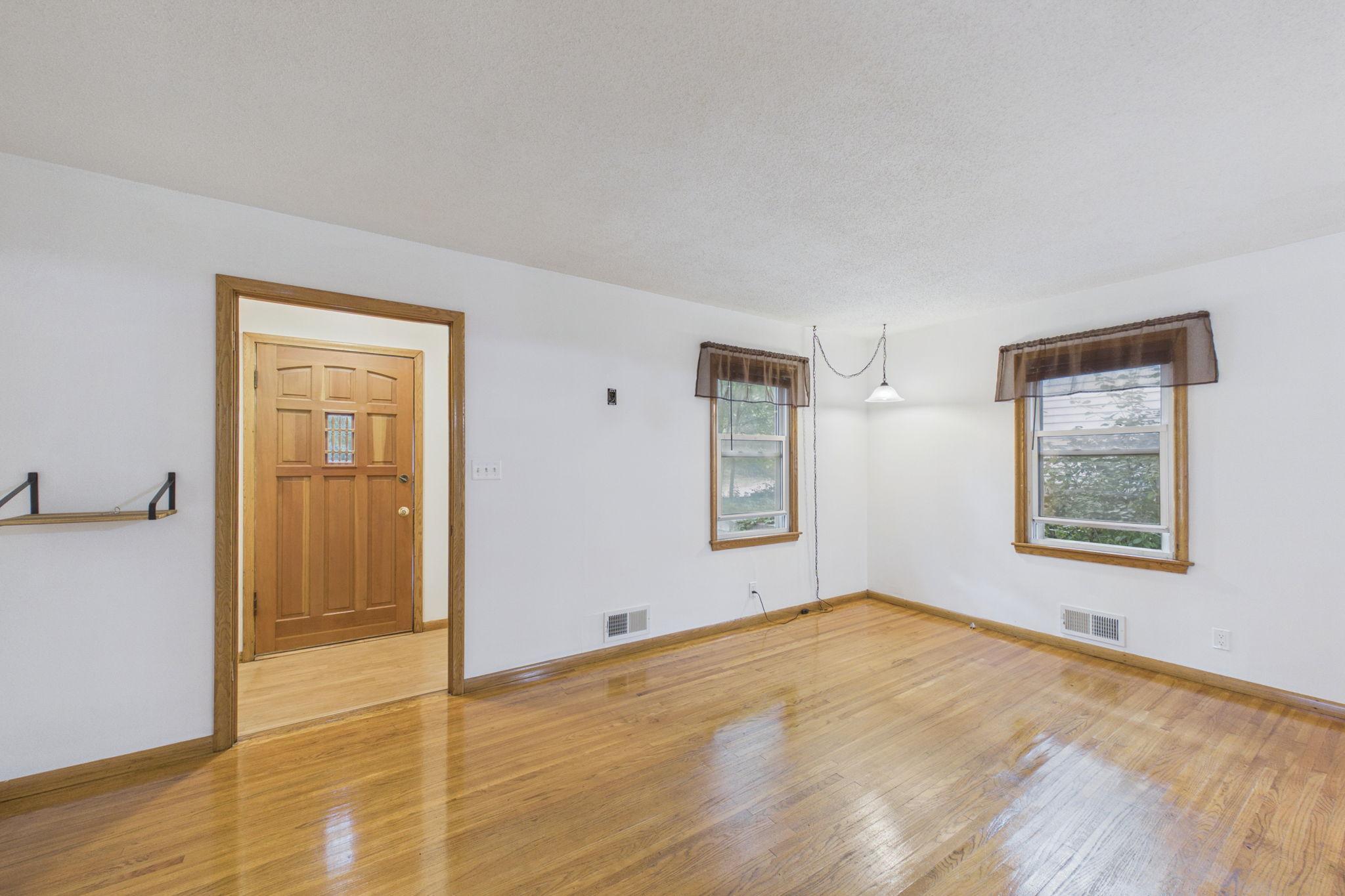 1853 Taylor Avenue Property Photo 2