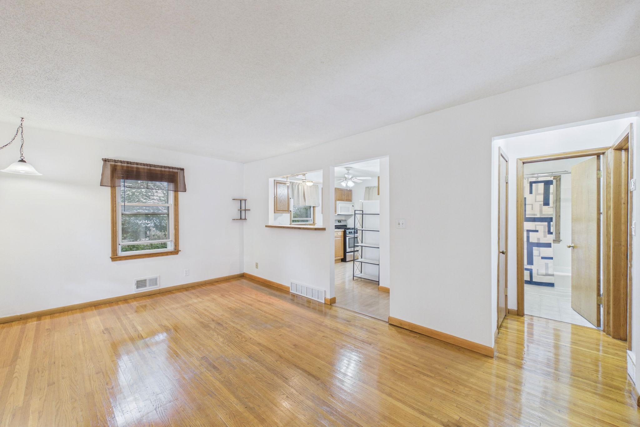 1853 Taylor Avenue Property Photo 4