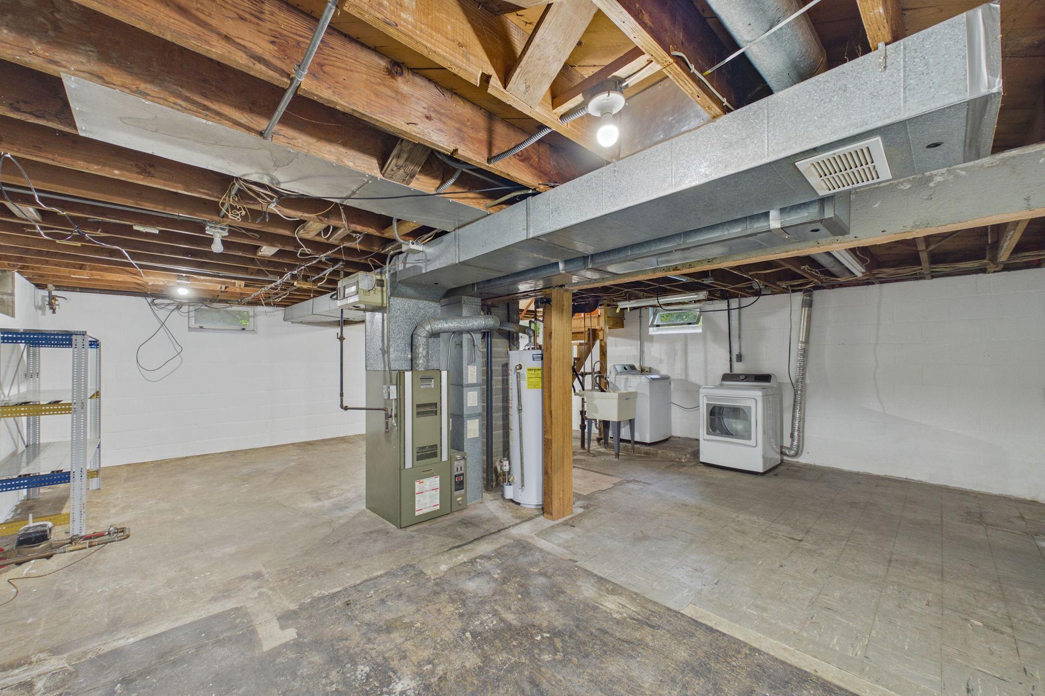 1853 Taylor Avenue Property Photo 11