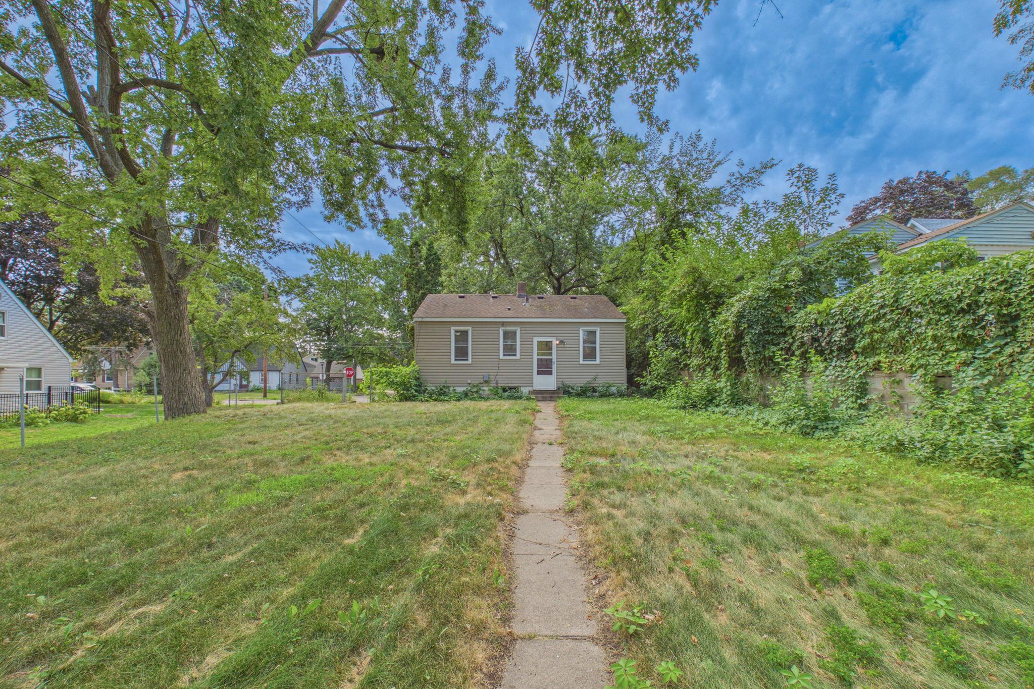 1853 Taylor Avenue Property Photo 16