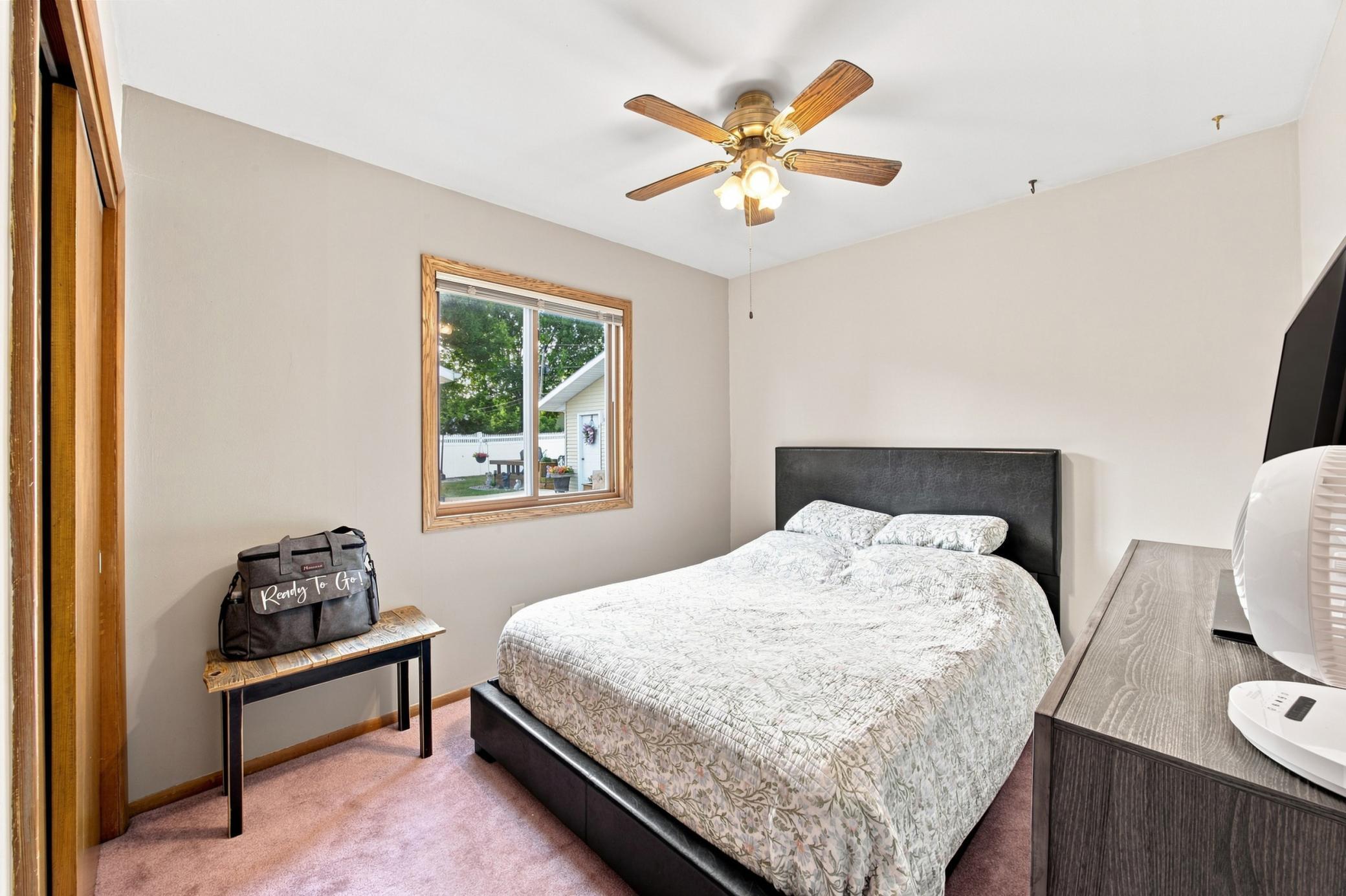 207 7th Avenue E Property Photo 15