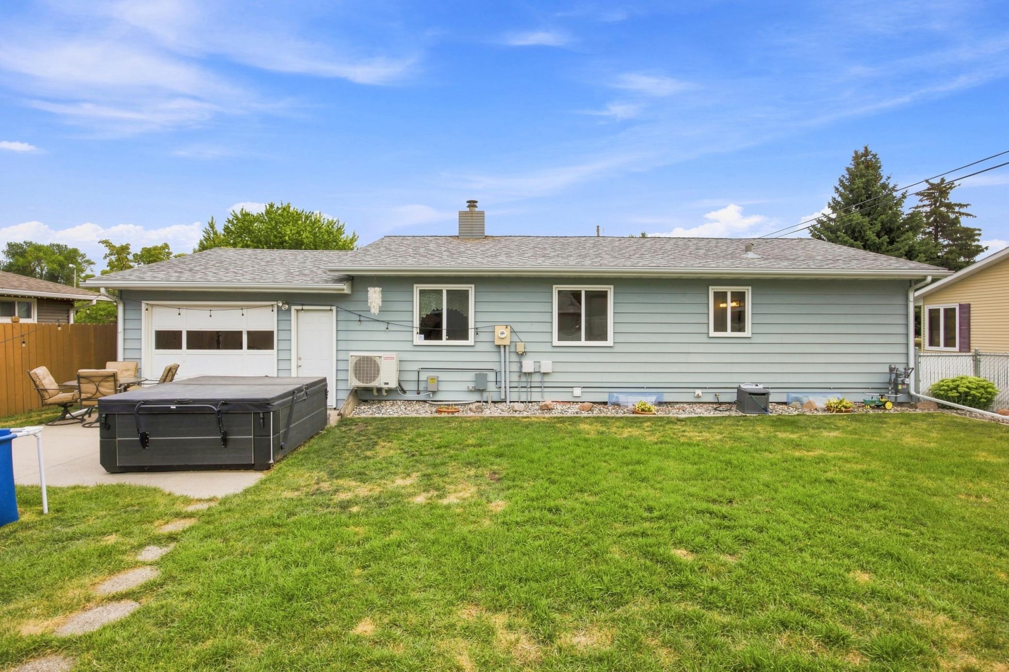 207 7th Avenue E Property Photo 26