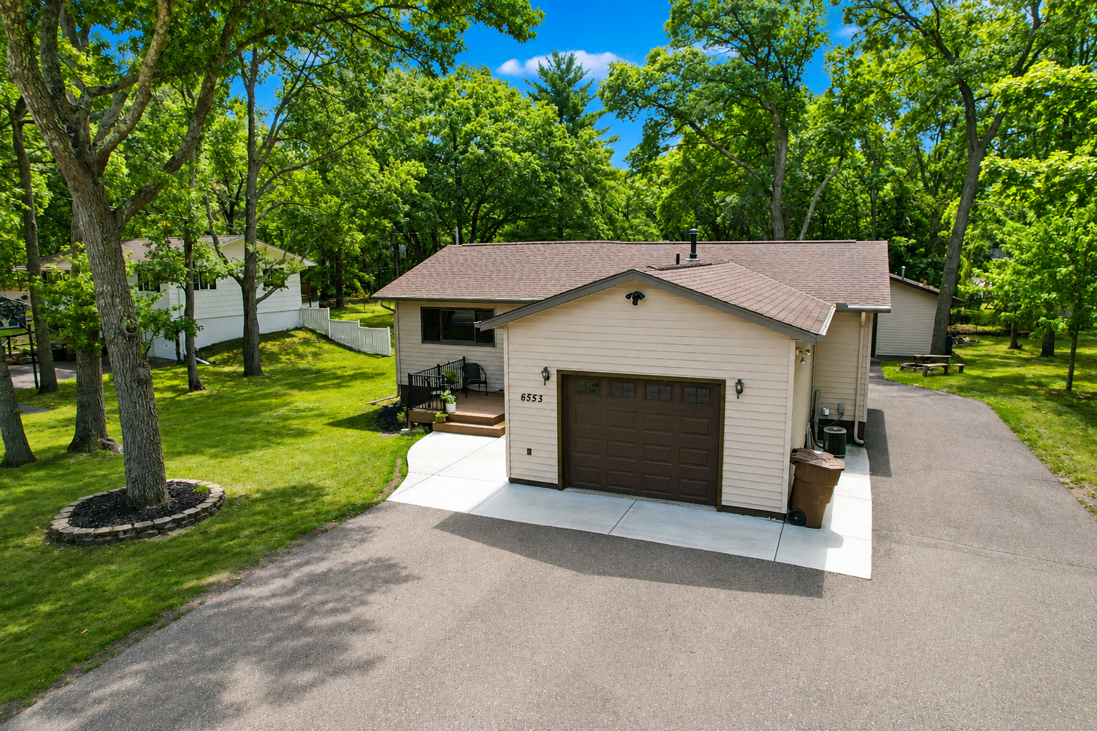 6553 Excelsior Road Property Photo 1