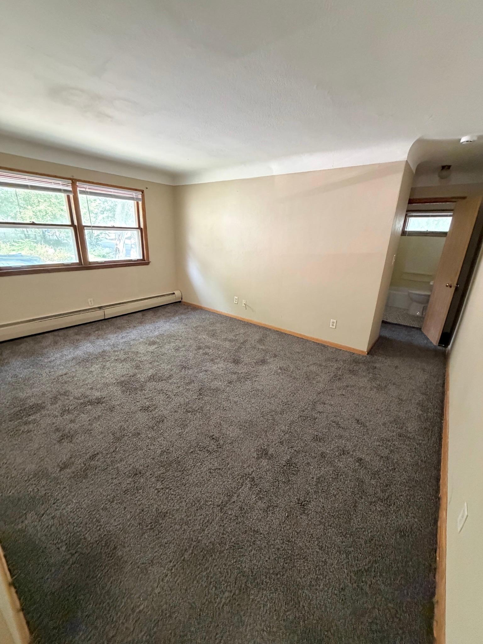616 Ivy Avenue E Property Photo 7