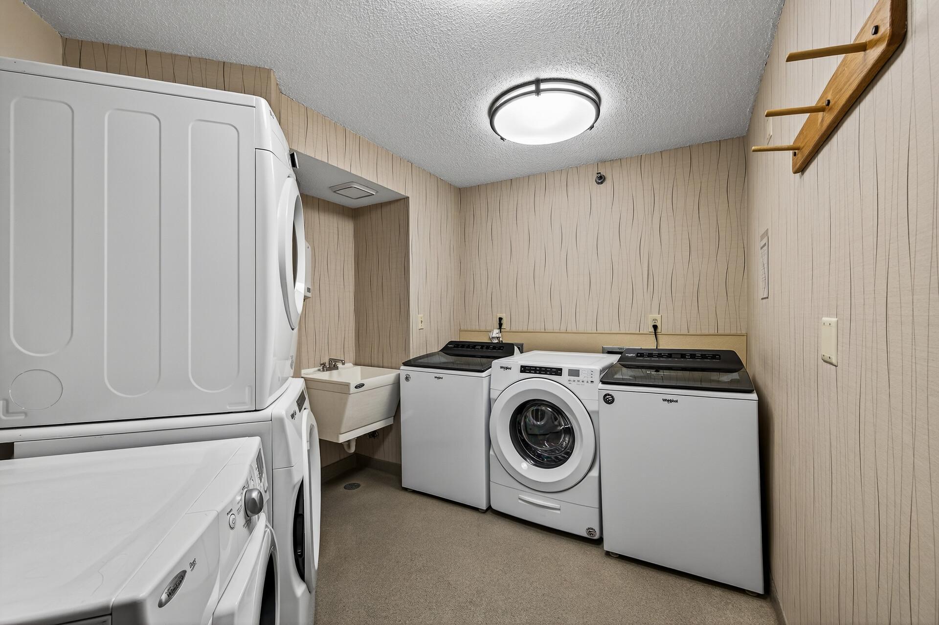121 Washington Avenue S 1010 Property Photo 33