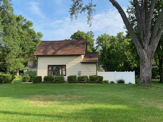 302 4th Street S Property Photo 6