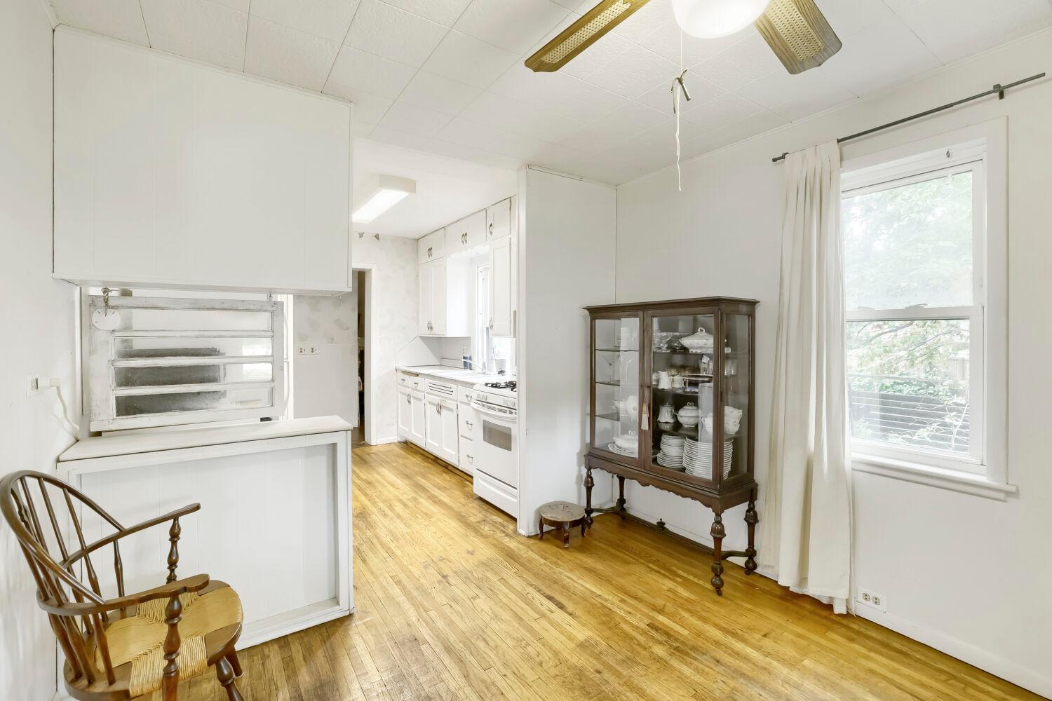 6520 Brooklyn Boulevard Property Photo 8
