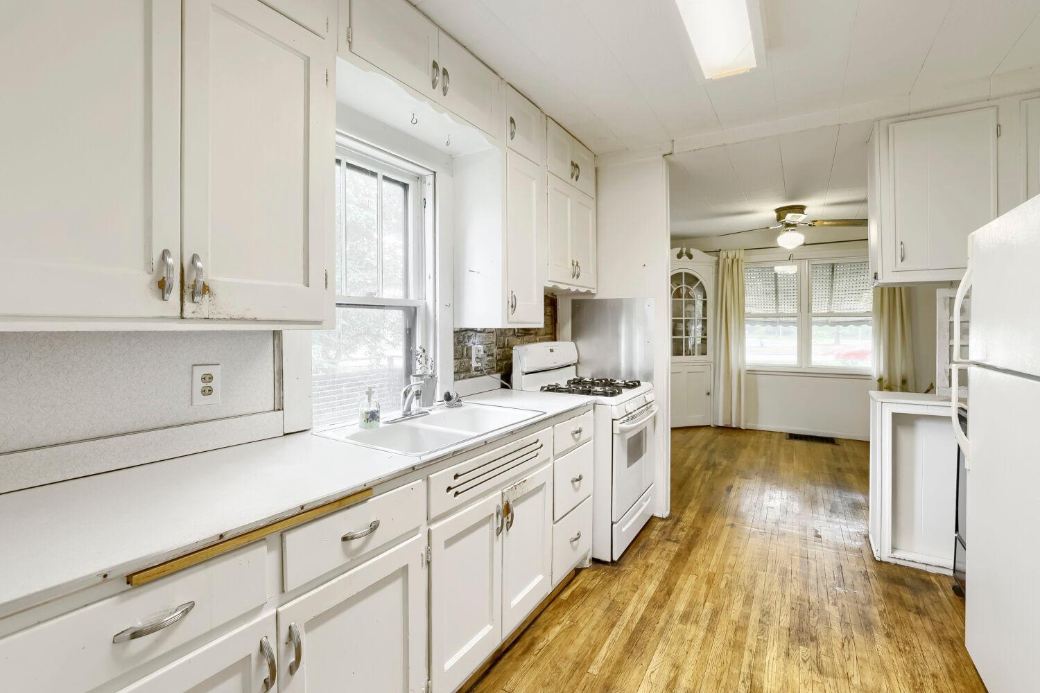 6520 Brooklyn Boulevard Property Photo 12