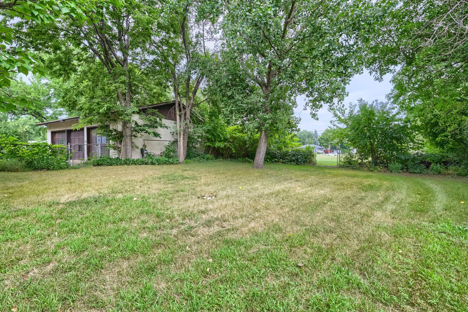 6520 Brooklyn Boulevard Property Photo 28