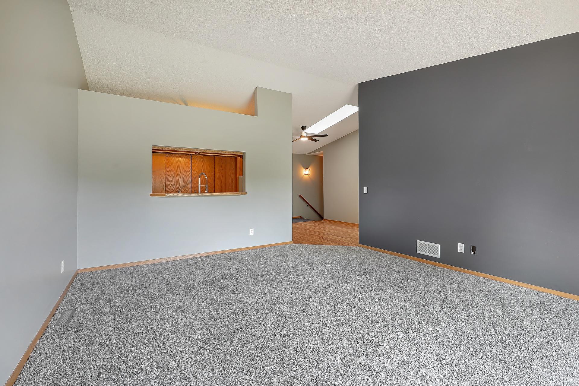 11139 Edgewood Circle N Property Photo 12