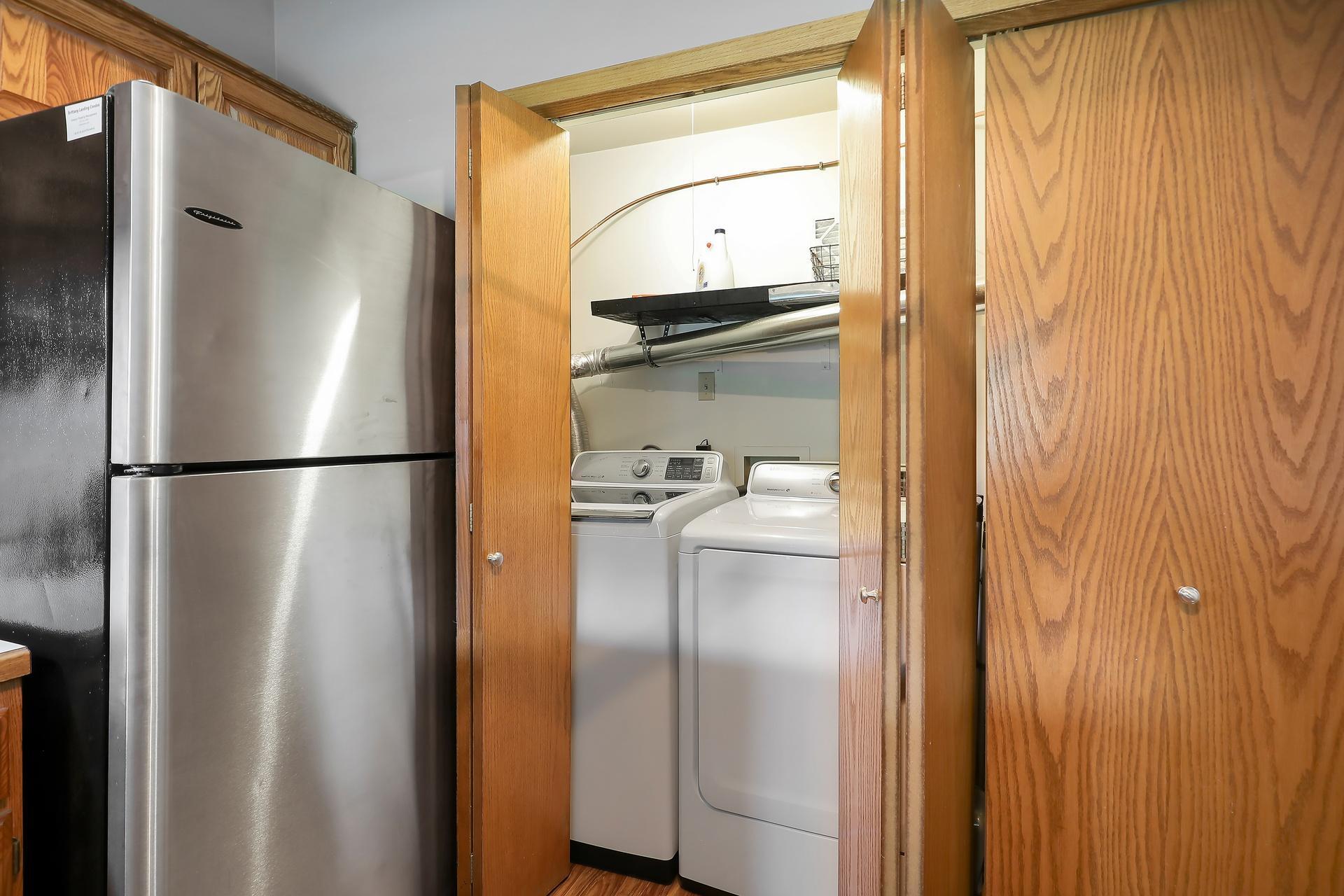 11139 Edgewood Circle N Property Photo 15