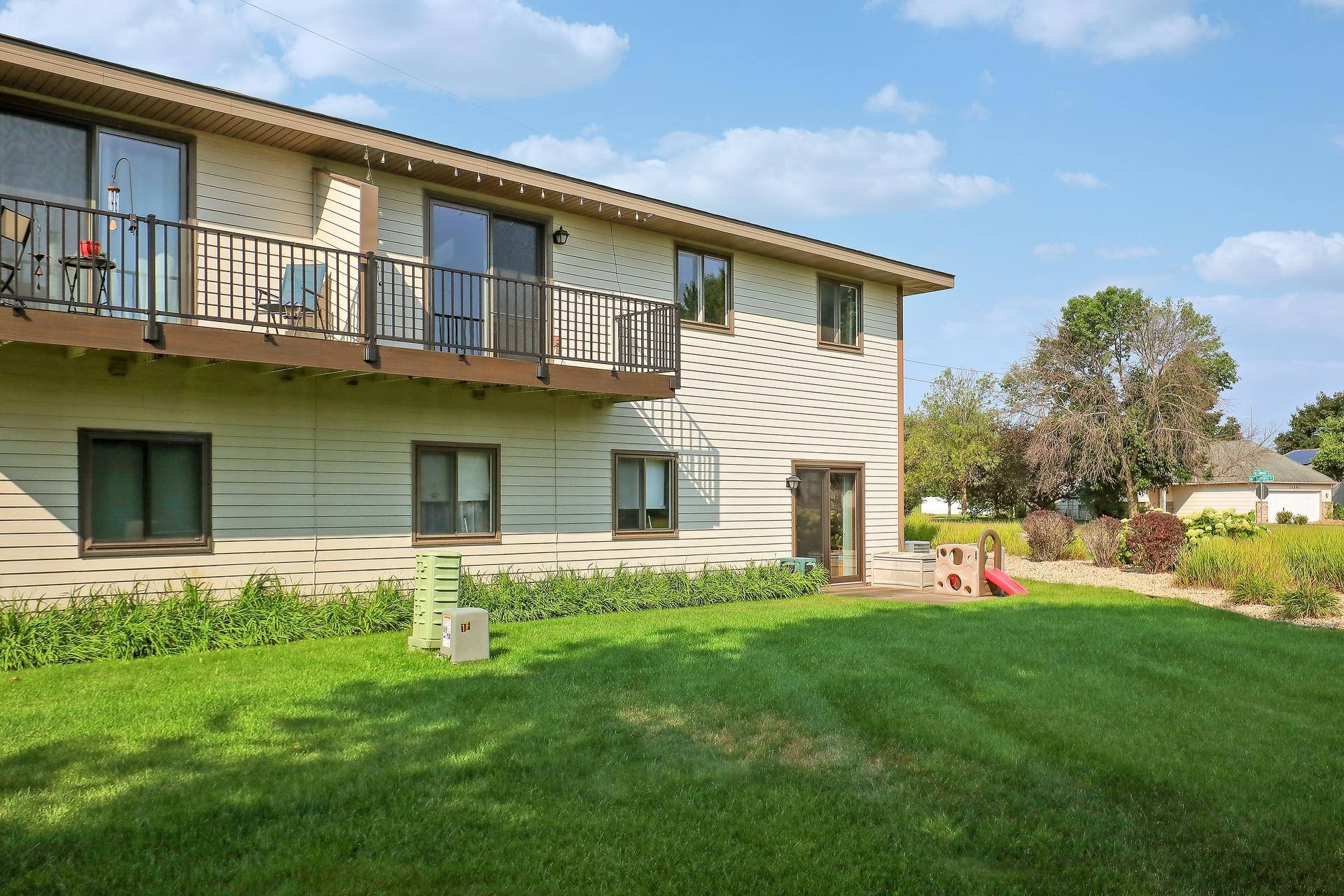 11139 Edgewood Circle N Property Photo 33