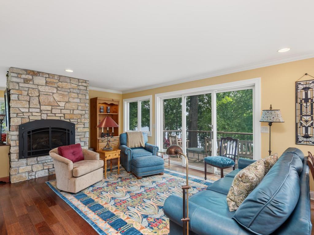 1310 Spruce Place Property Photo 8