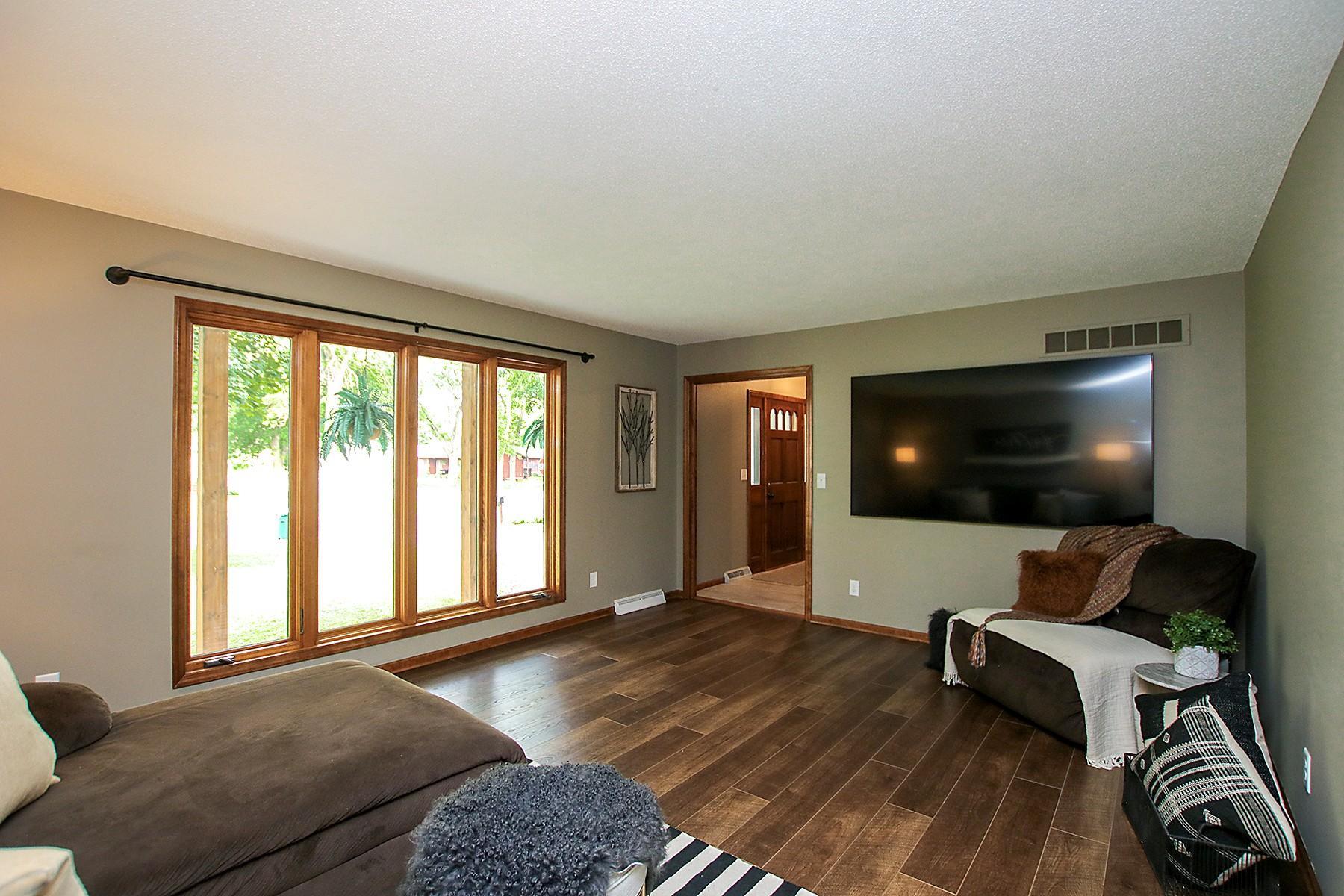 210 Interwood Drive Property Photo 9