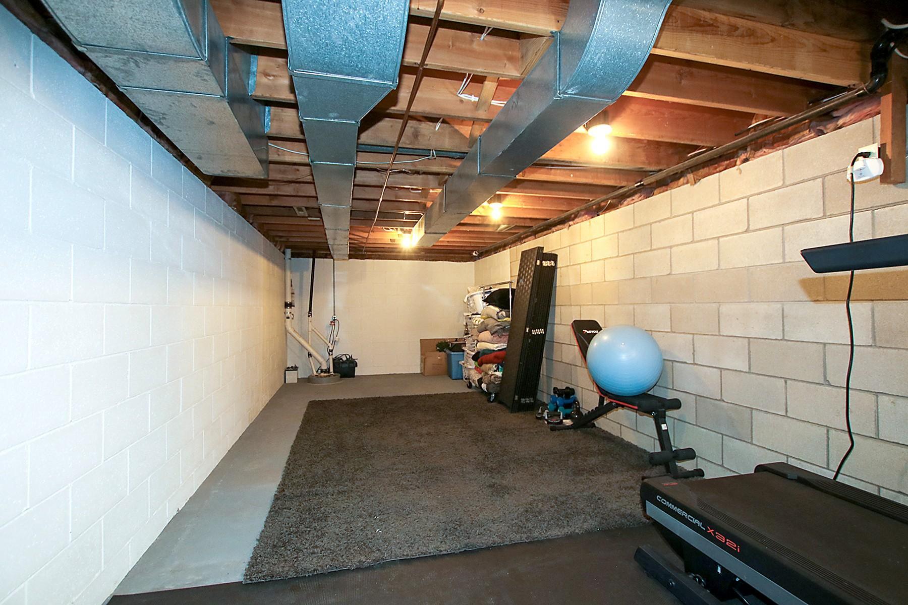 210 Interwood Drive Property Photo 18