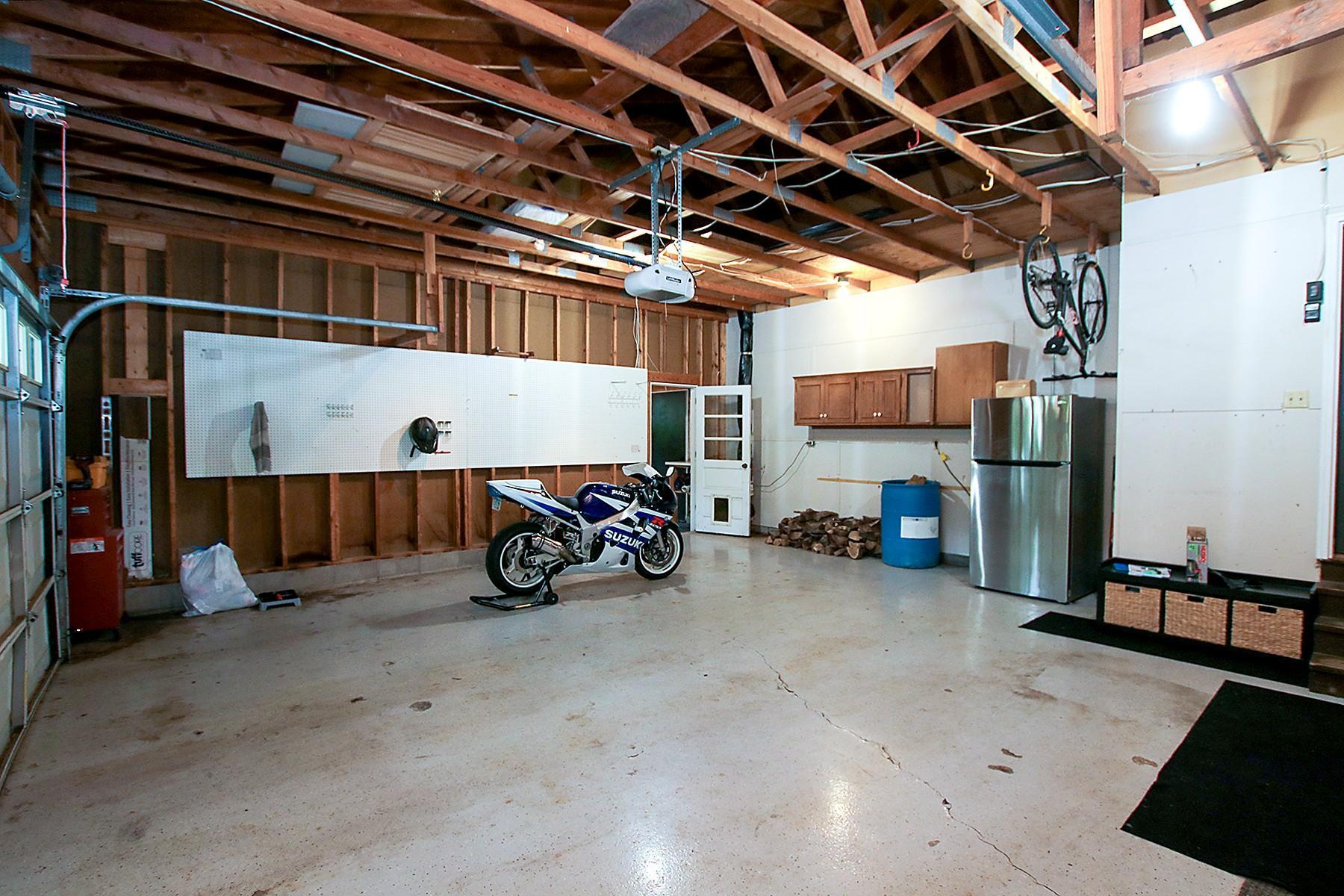 210 Interwood Drive Property Photo 19