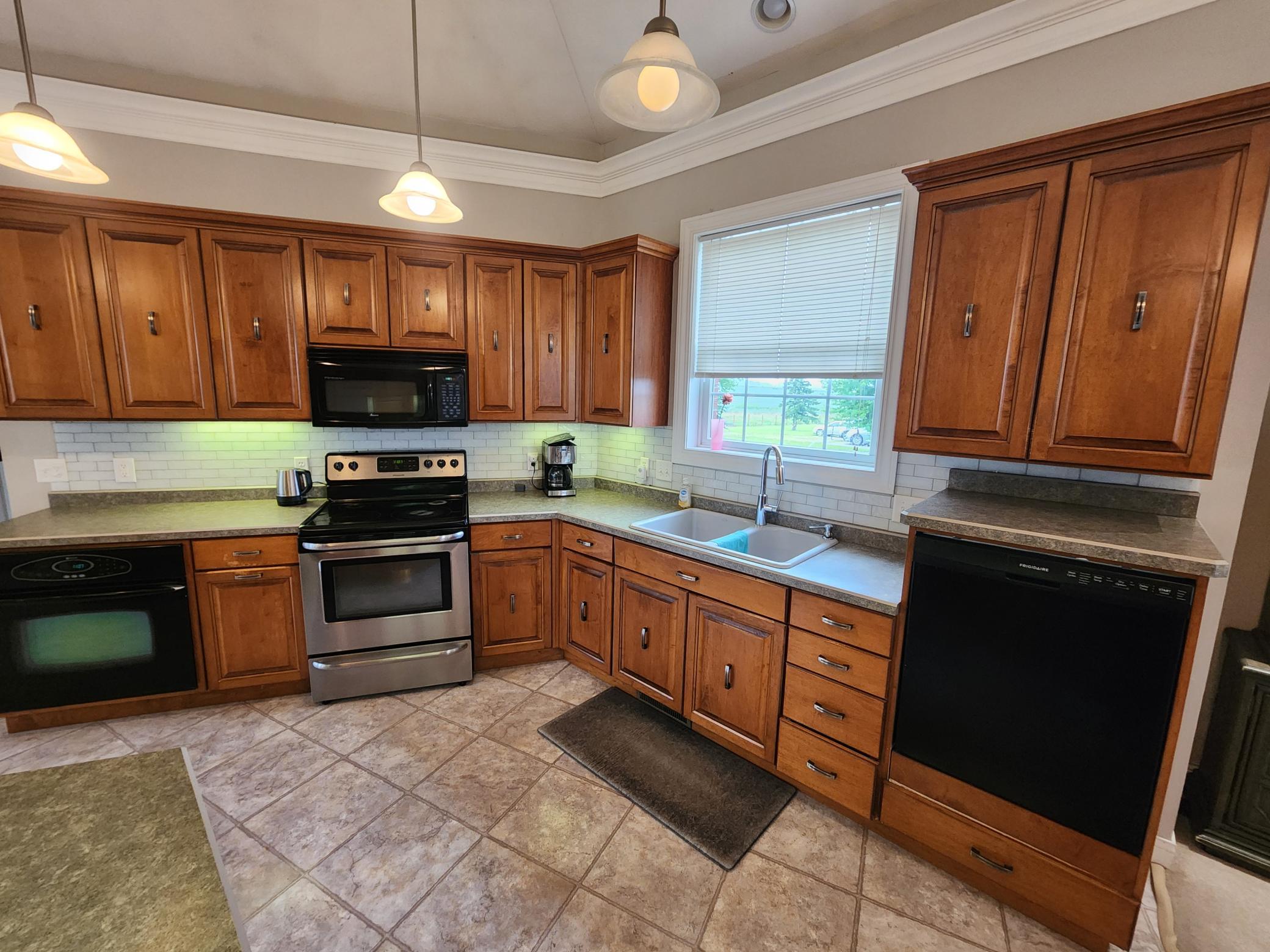 10599 State Highway 56 Property Photo 4