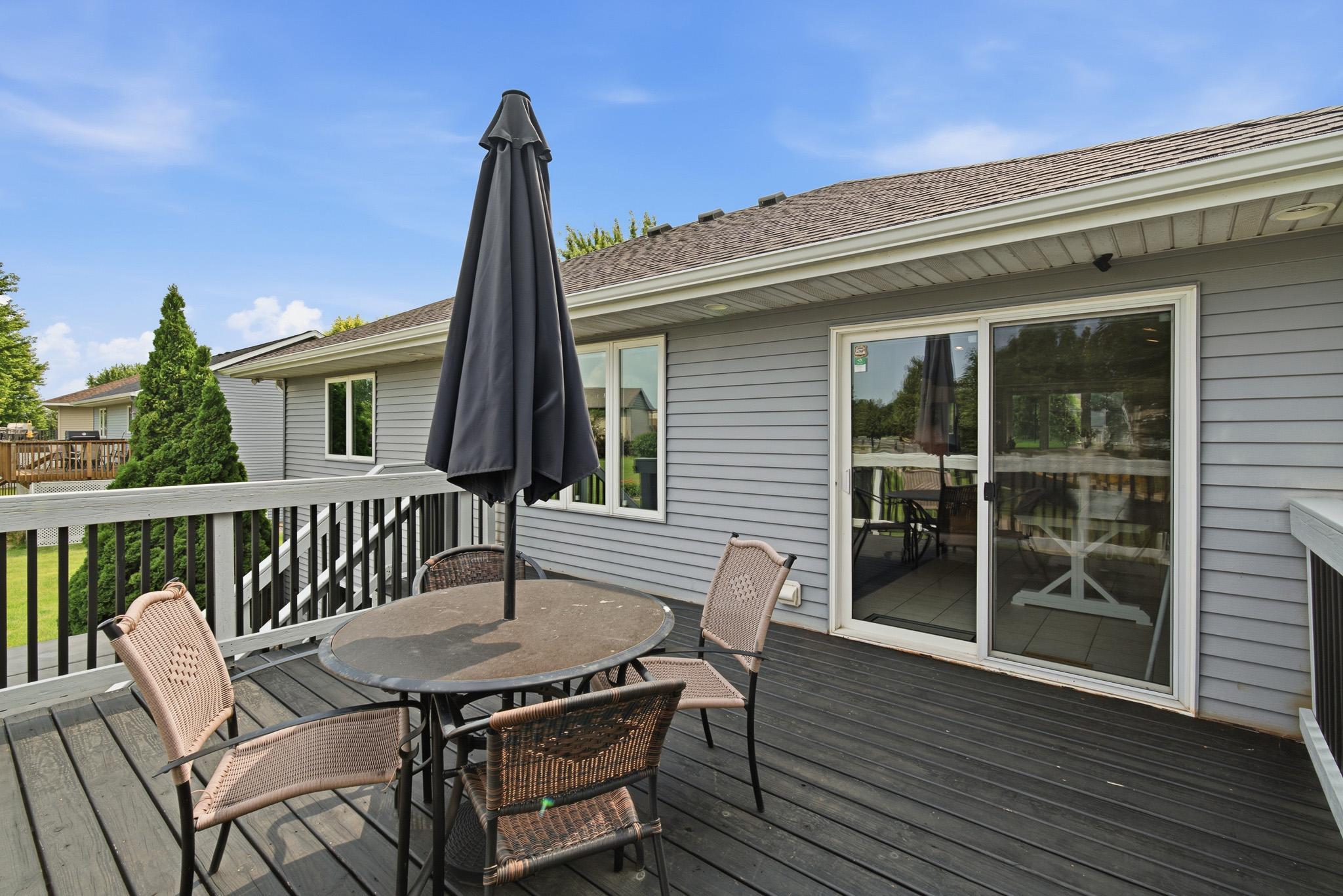653 Grayhawk Dr Property Photo 4