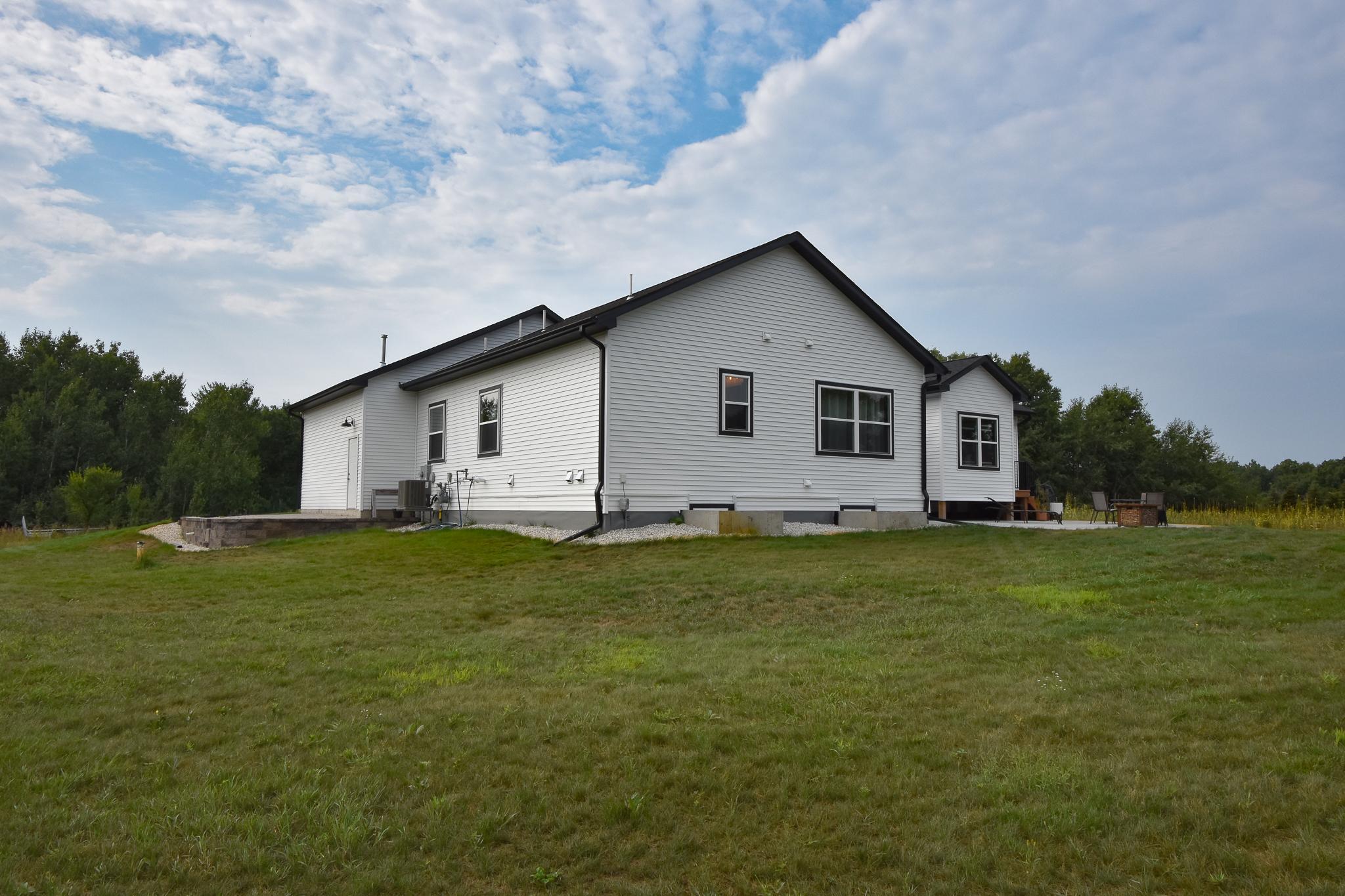 16602 87th Street Se Property Photo 7