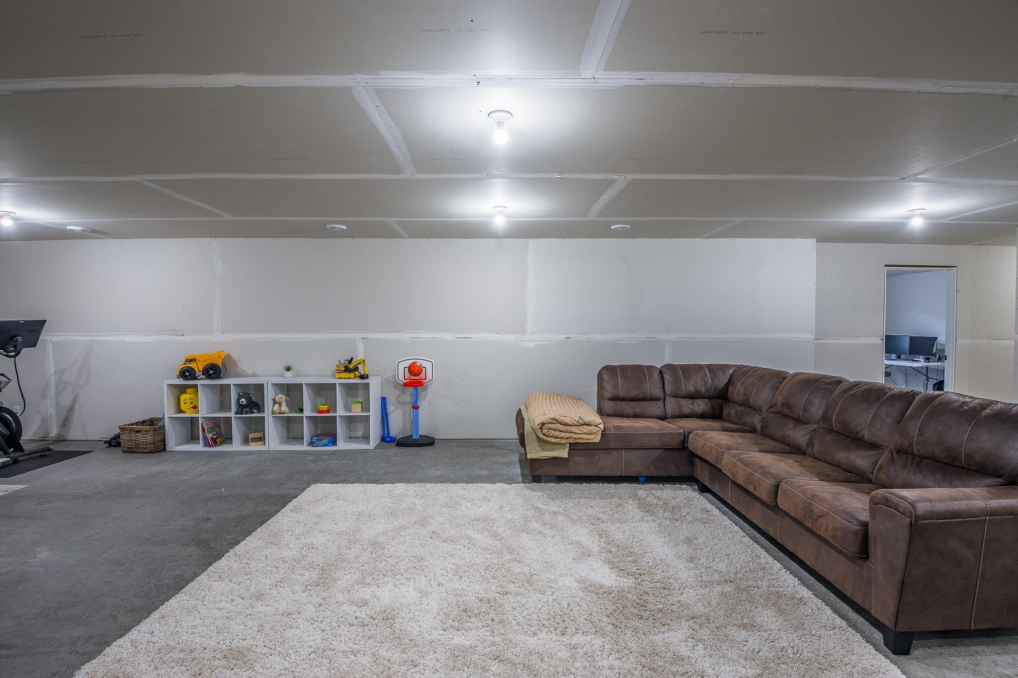 16602 87th Street Se Property Photo 43