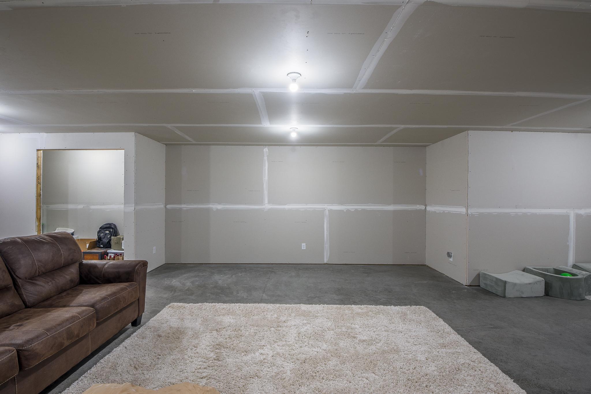 16602 87th Street Se Property Photo 46