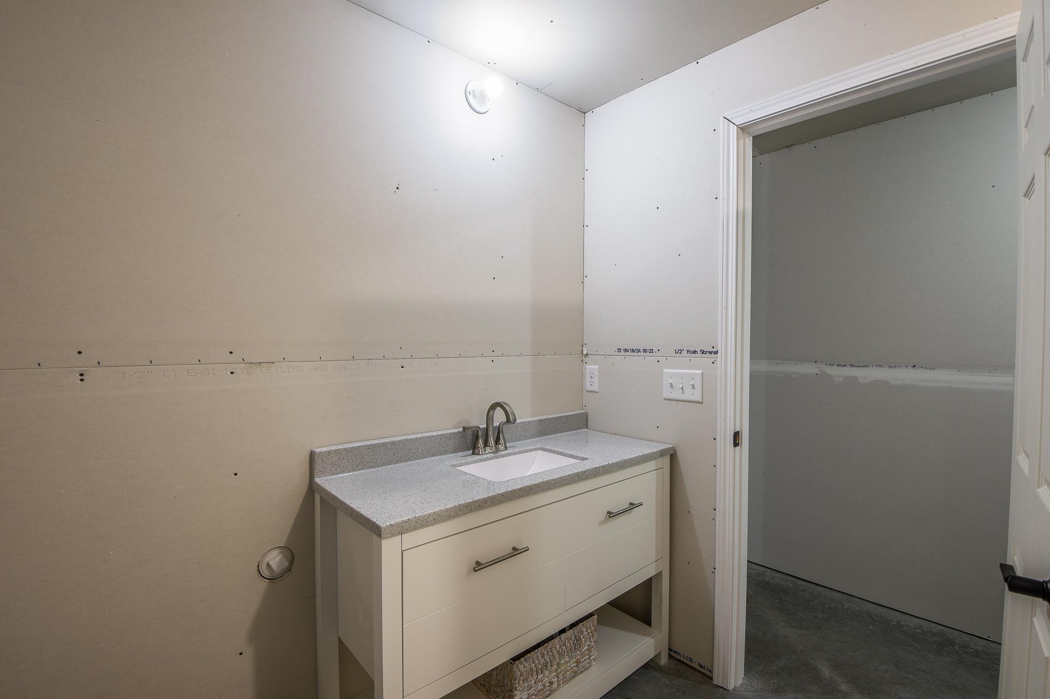 16602 87th Street Se Property Photo 49