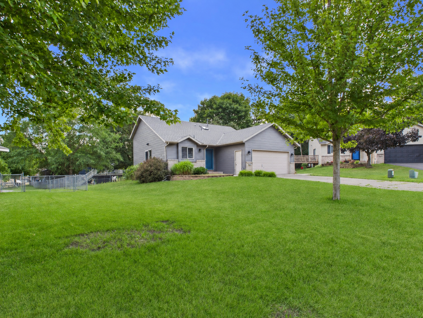 1104 Summit Way Property Photo 2