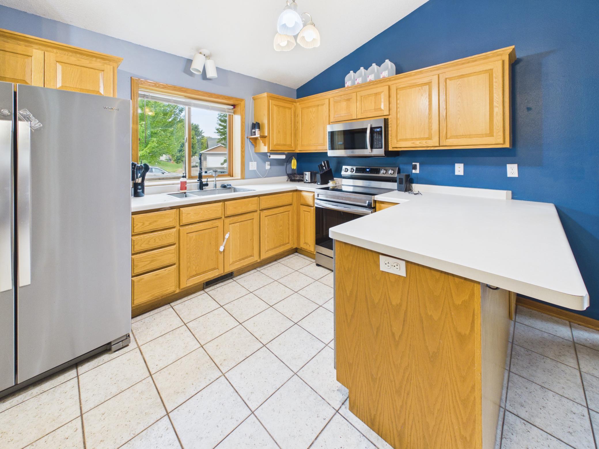 1104 Summit Way Property Photo 4