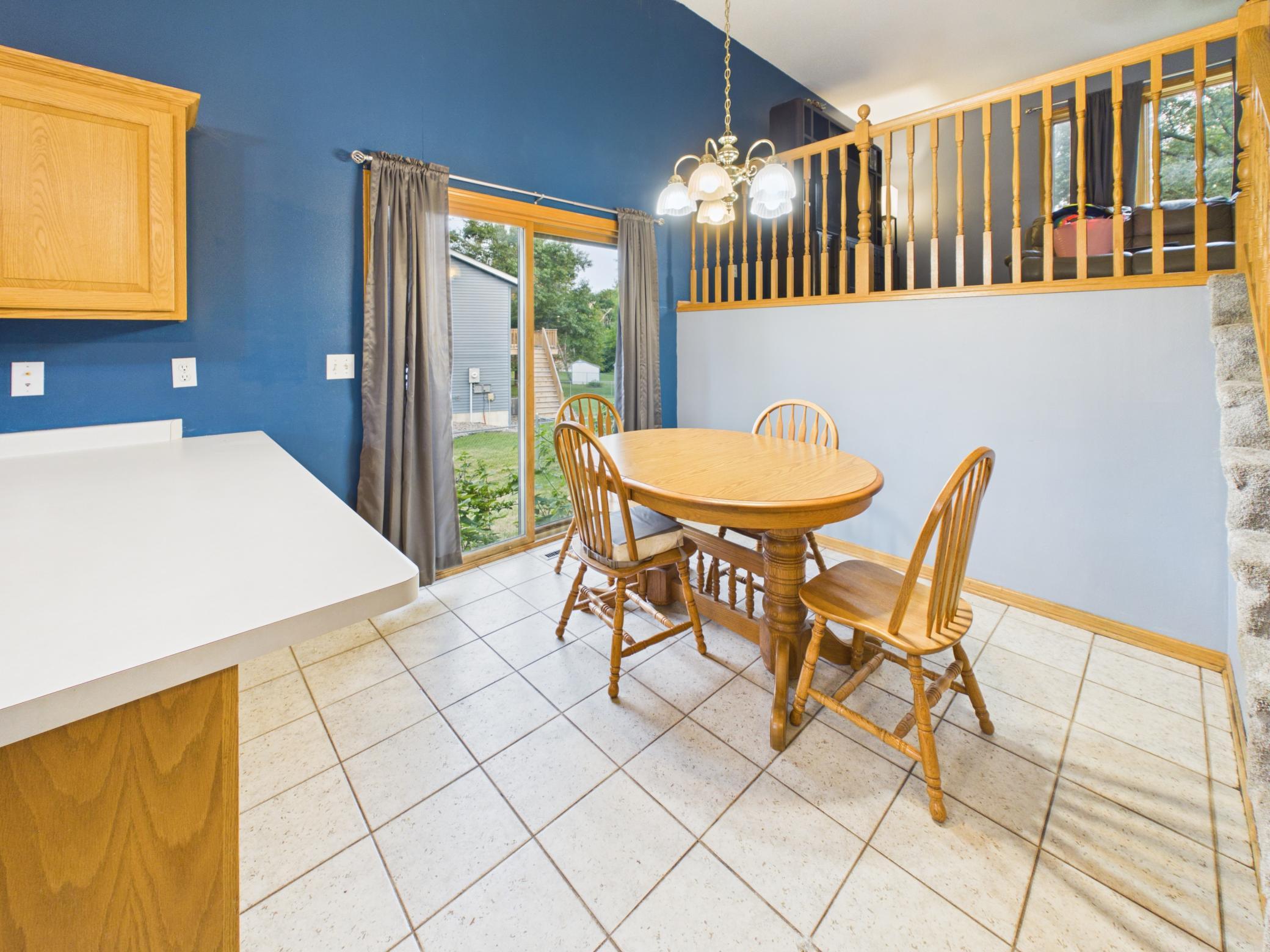 1104 Summit Way Property Photo 8