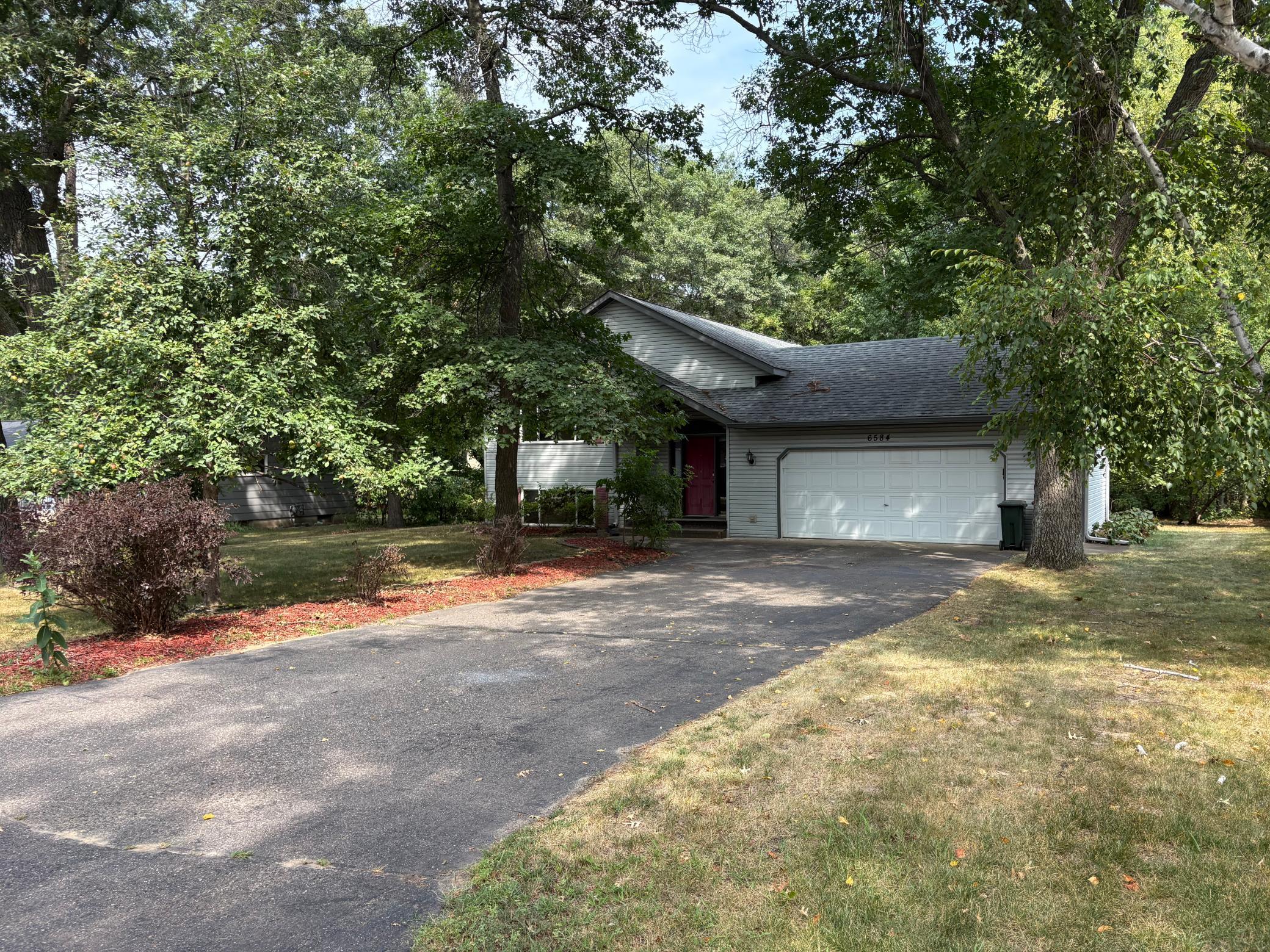 6584 Mary Street Property Photo 2