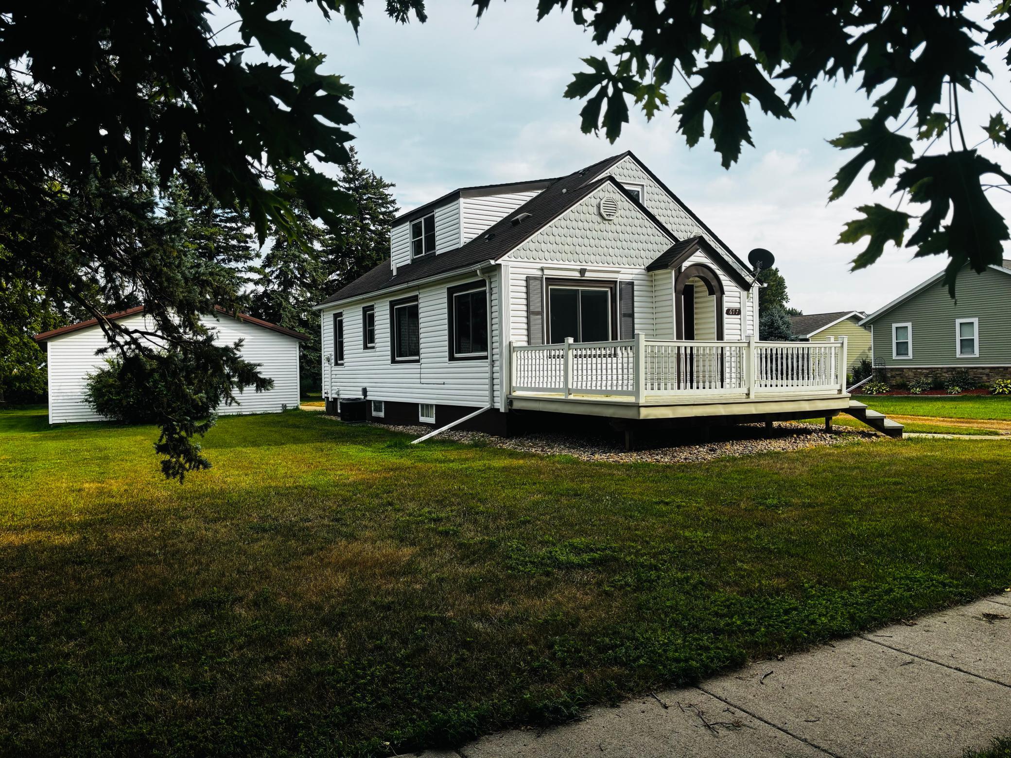 617 3rd Avenue Property Photo 3