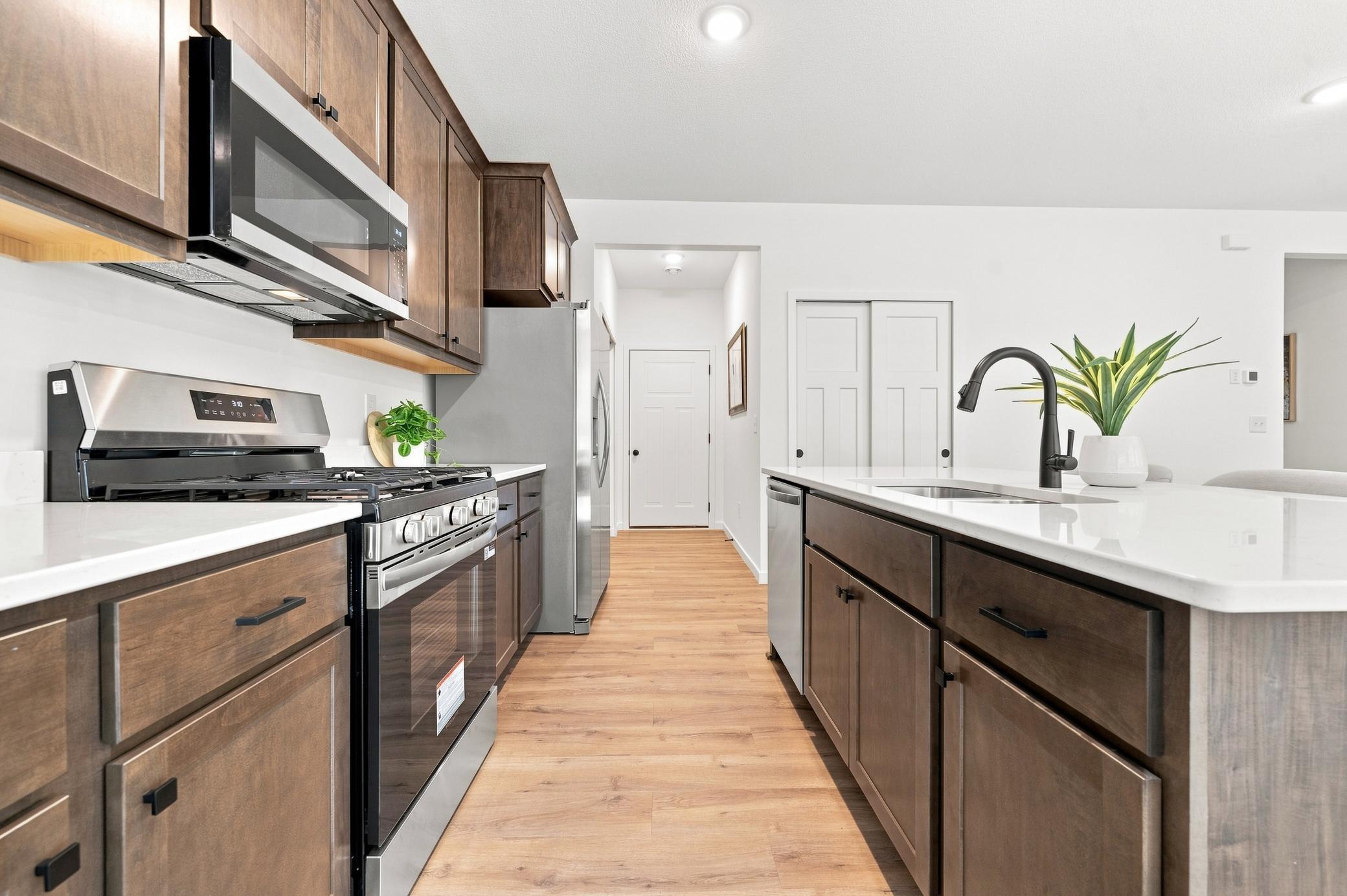 1726 Donway Place Ne Property Photo 6