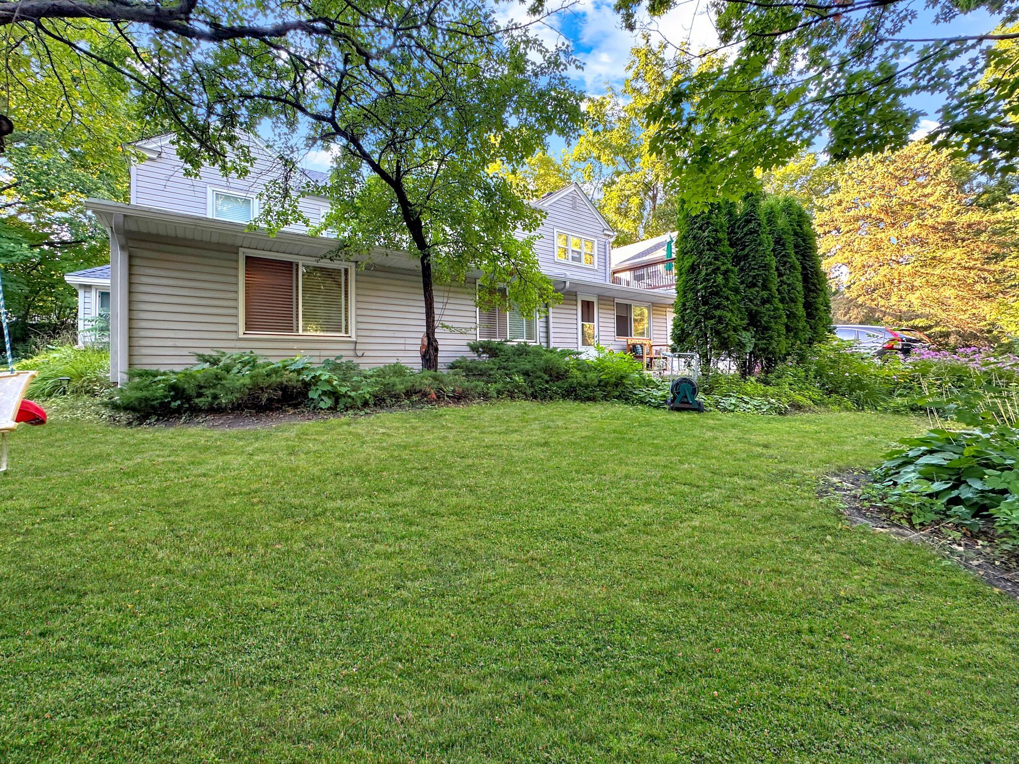 251 W Lake Street Property Photo 43