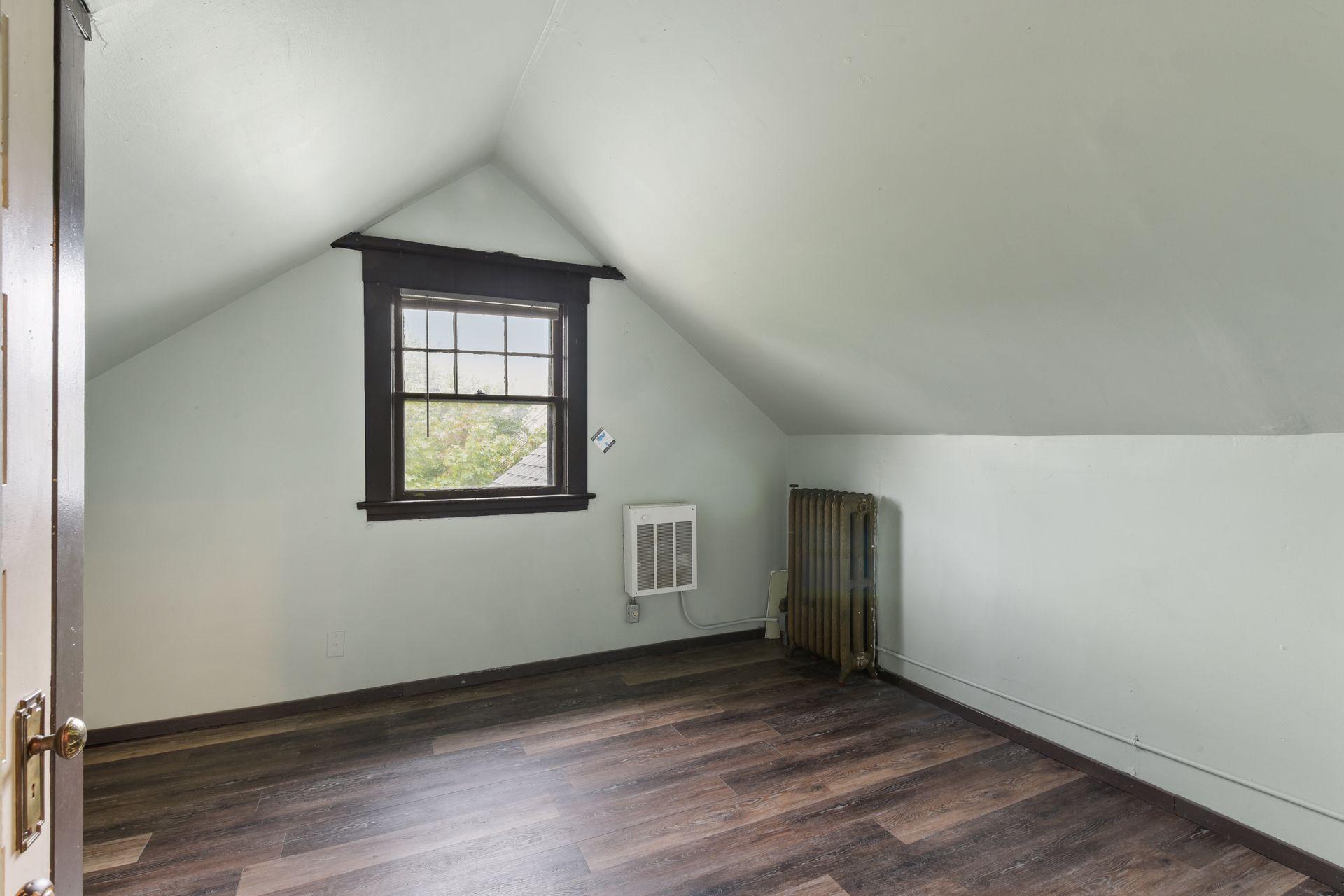 1108 W 28th Street Property Photo 16
