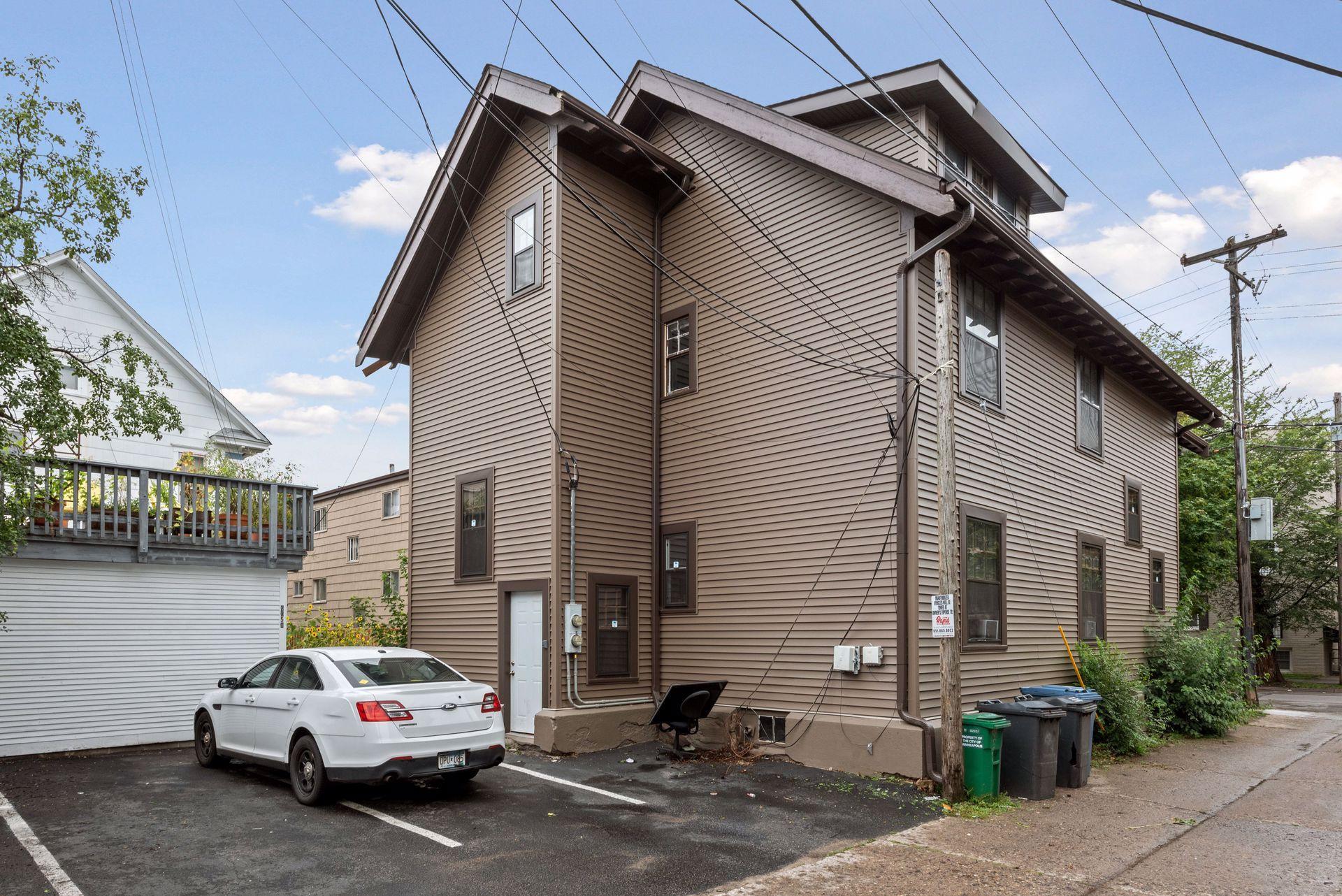 1108 W 28th Street Property Photo 17